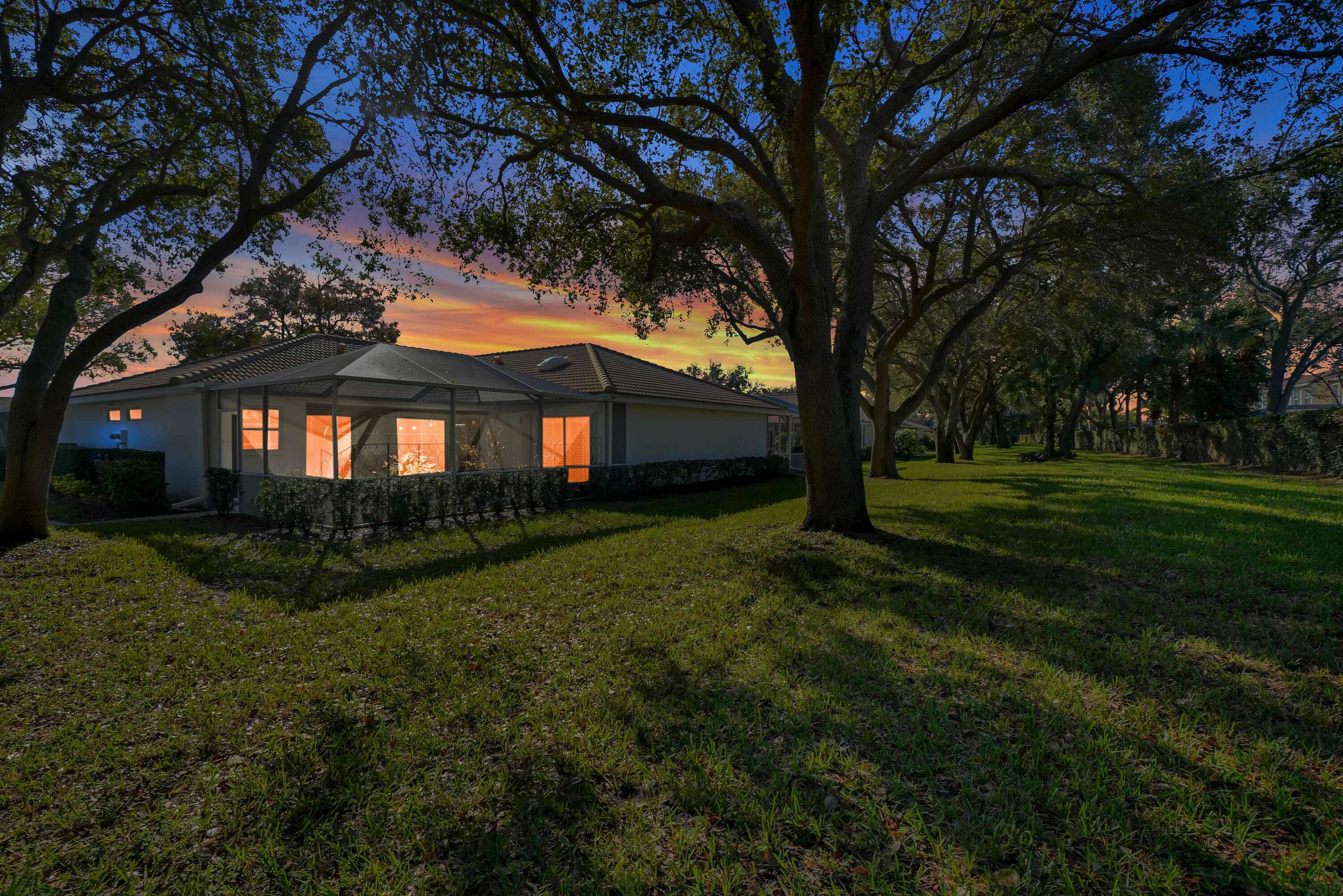 Palm Beach Gardens, FL 33410,7101 Geminata Oak CT