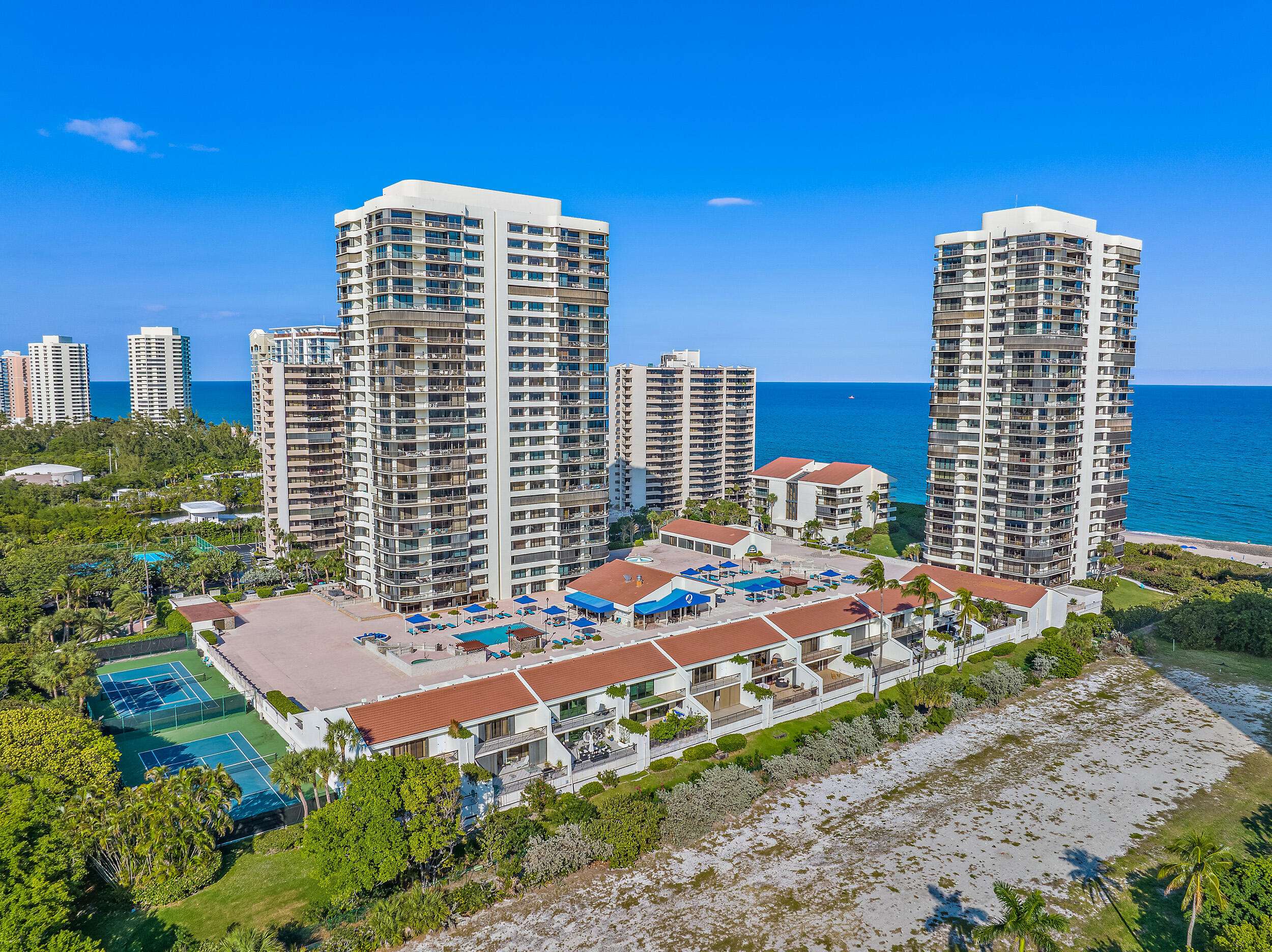 Riviera Beach, FL 33404,4000 N Ocean DR 1201