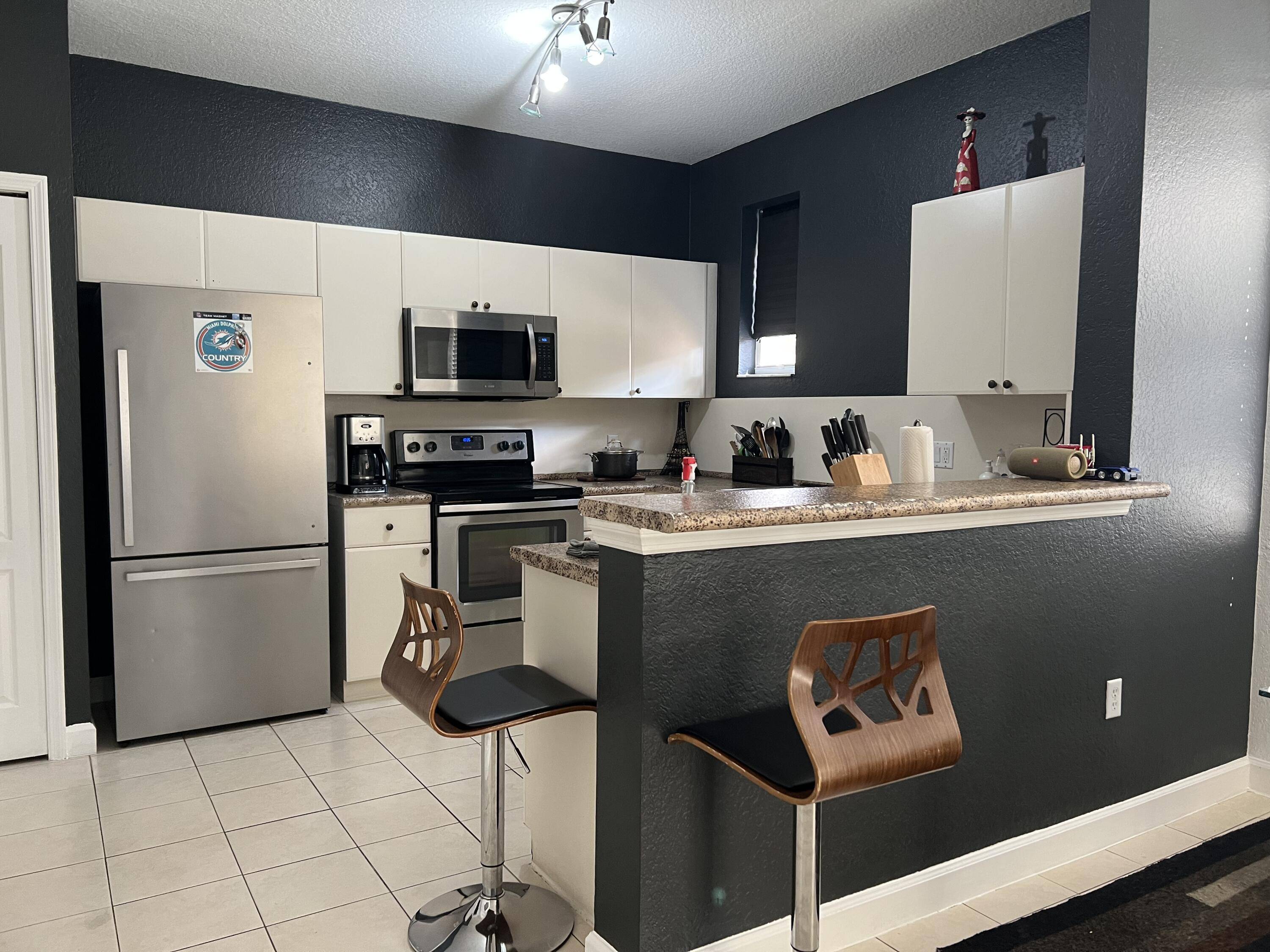 Royal Palm Beach, FL 33414,1002 Shoma DR
