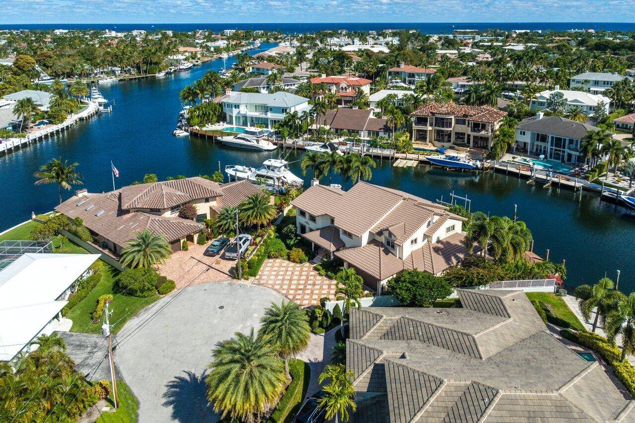 Lighthouse Point, FL 33064,2372 NE 28th CT