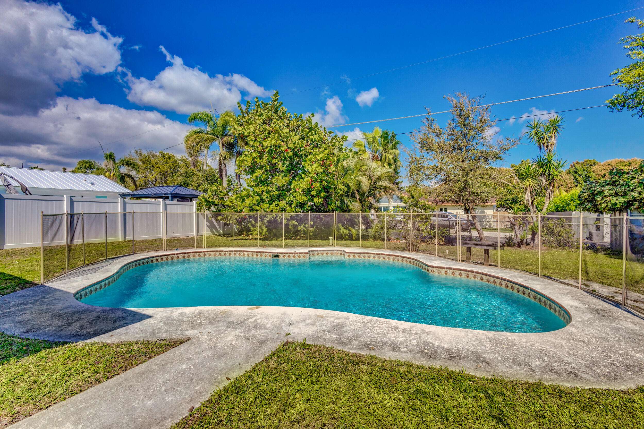 West Palm Beach, FL 33406,2359 Gabriel LN