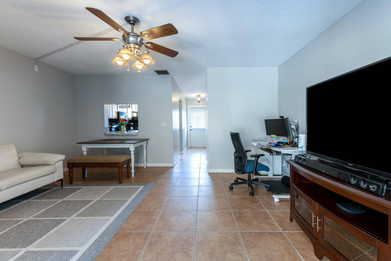 West Palm Beach, FL 33415,833 Hill DR D