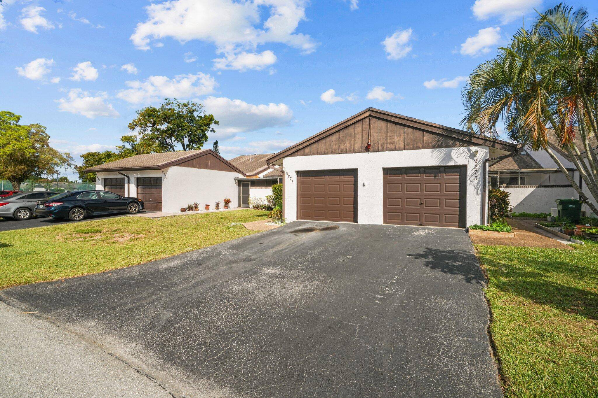 Tamarac, FL 33321,9277 Wedgewood LN C13