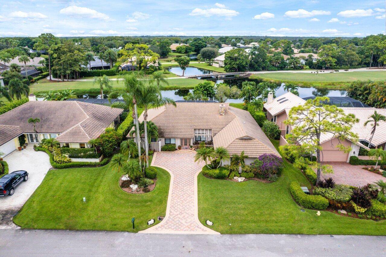 Palm Beach Gardens, FL 33418,28 Marlwood LN