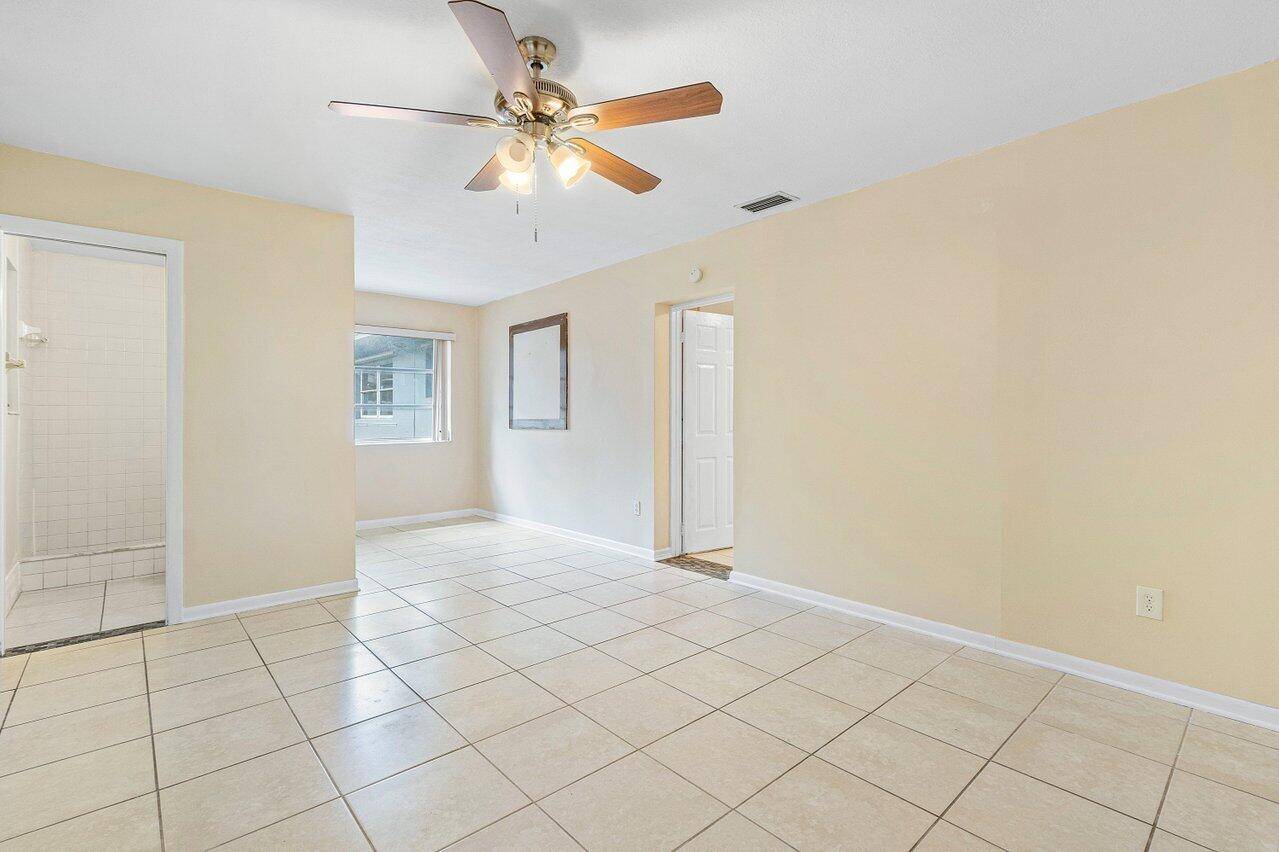 West Palm Beach, FL 33413,5580 Snead CIR