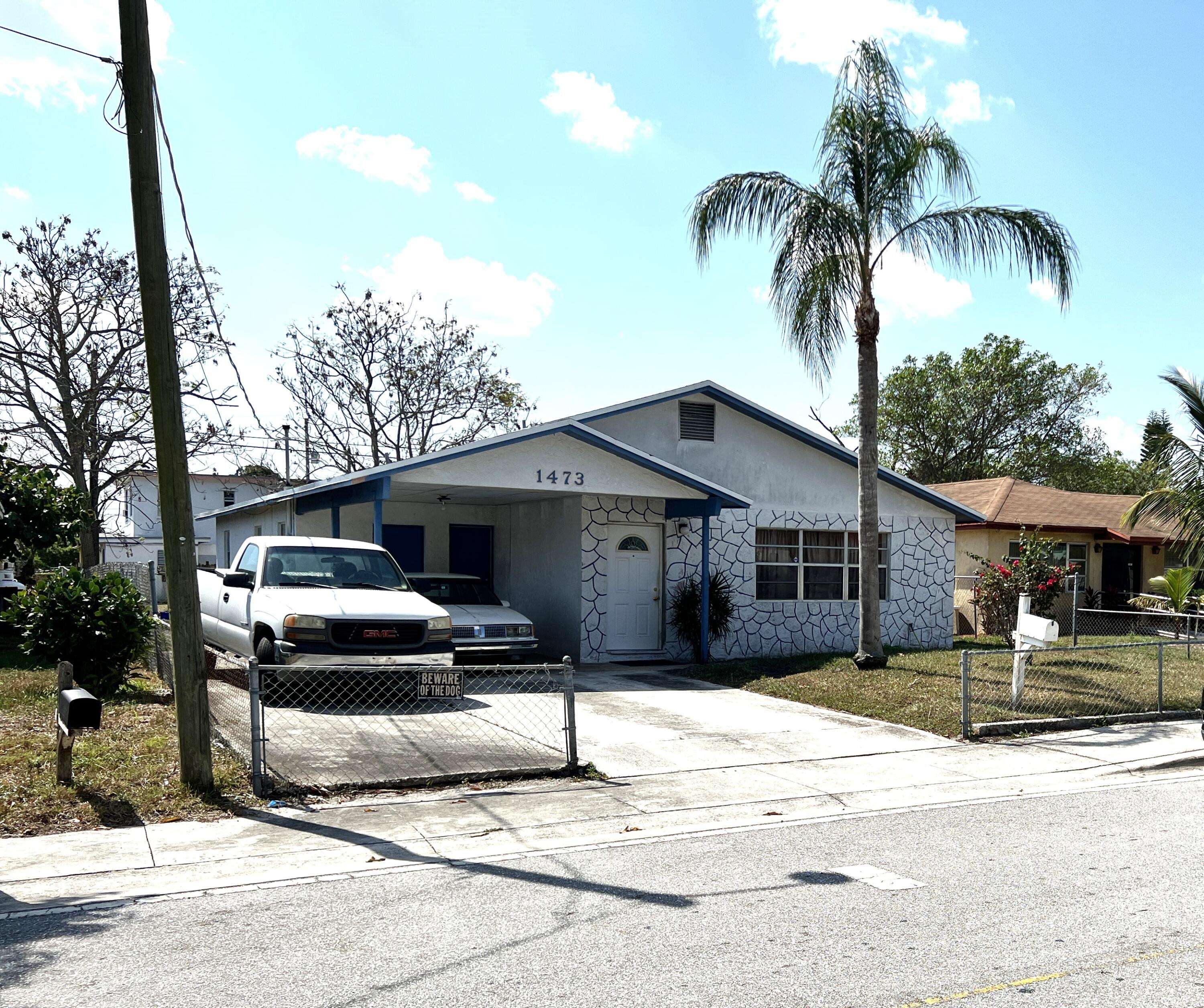 Riviera Beach, FL 33404,1473 W 35th ST