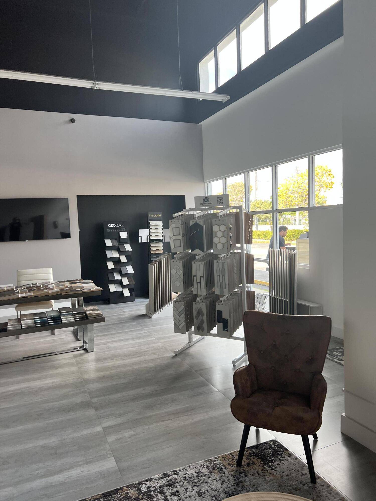 Pompano Beach, FL 33069,2400 W Copans RD 9