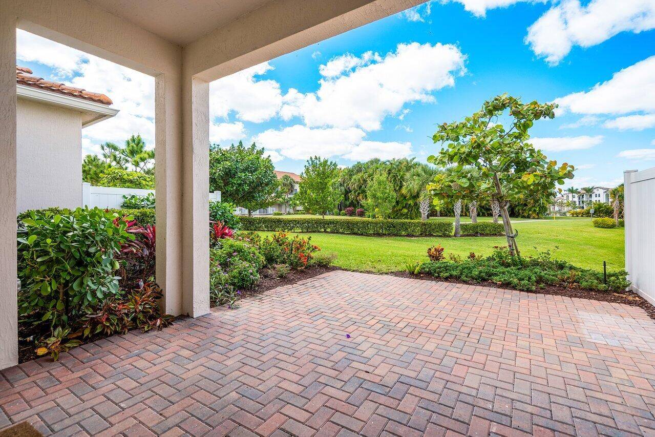 Boca Raton, FL 33428,9981 Brickhill DR