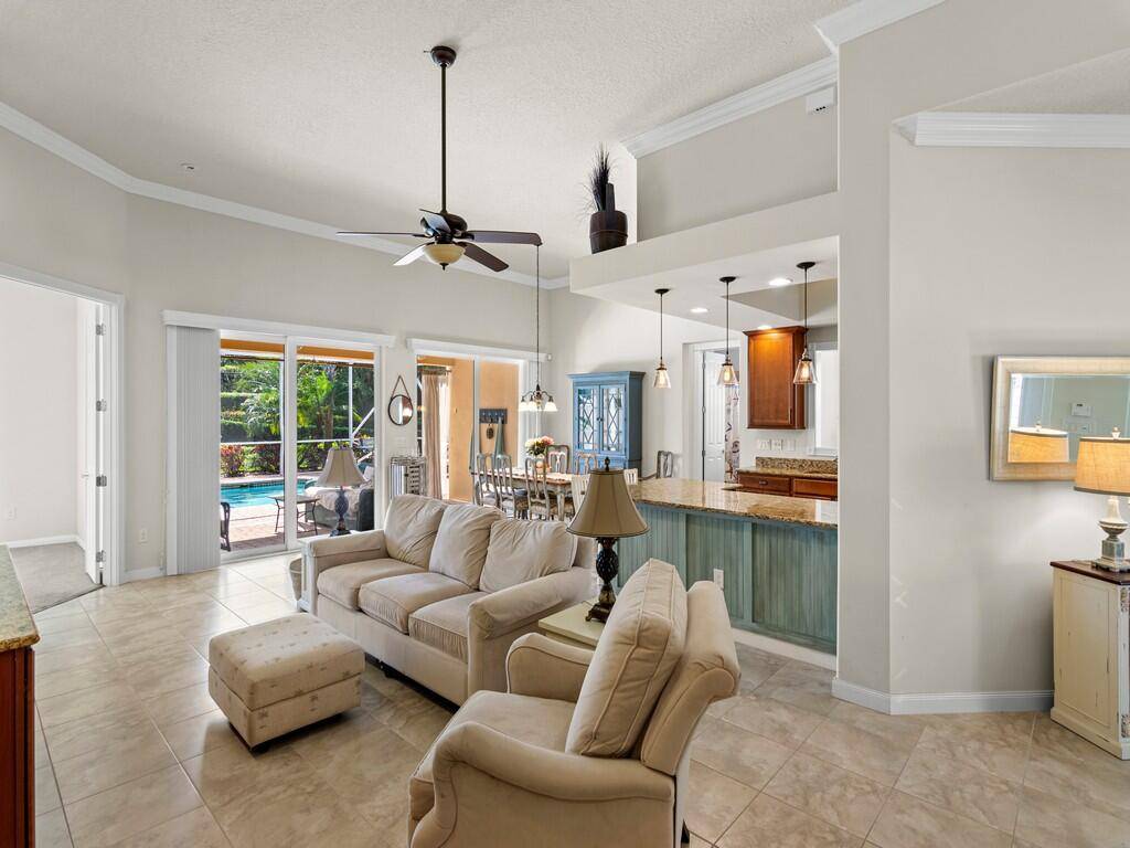 Vero Beach, FL 32967,5183 Formosa CIR