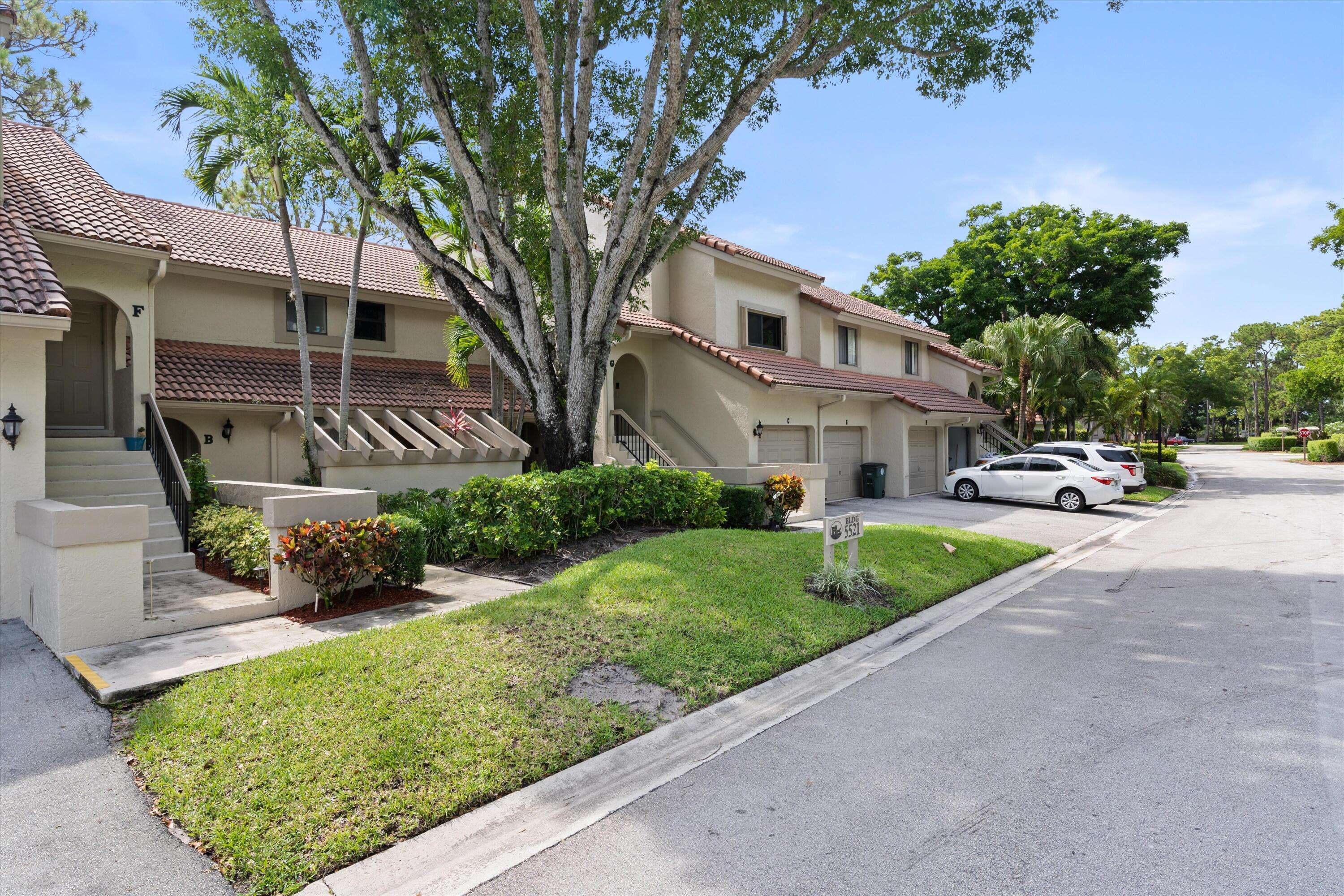 Boca Raton, FL 33486,5521 Coach House CIR G