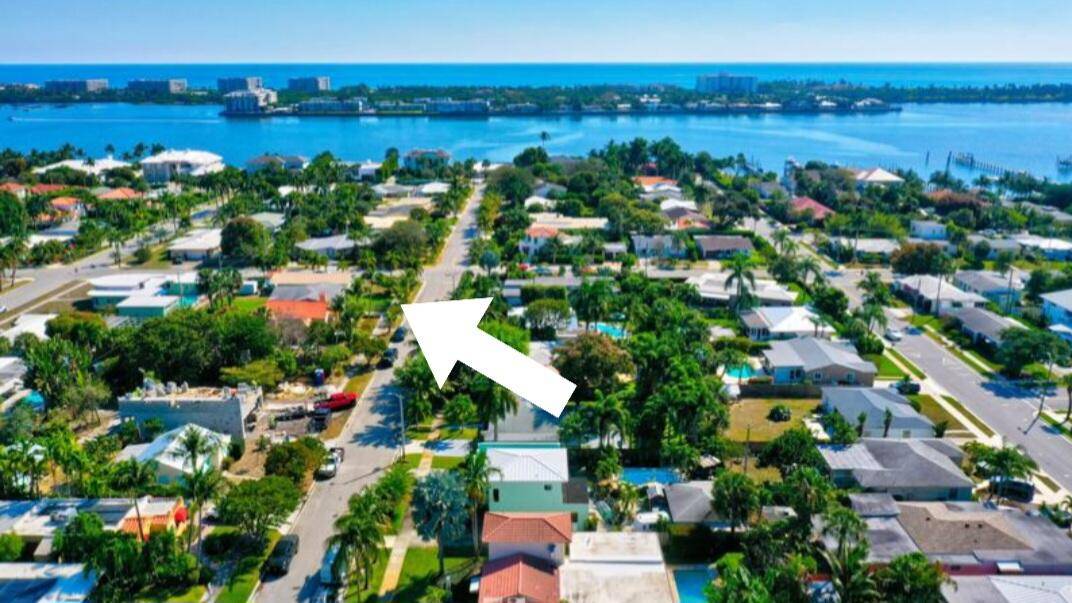 Lake Worth Beach, FL 33460,106 Auburn DR