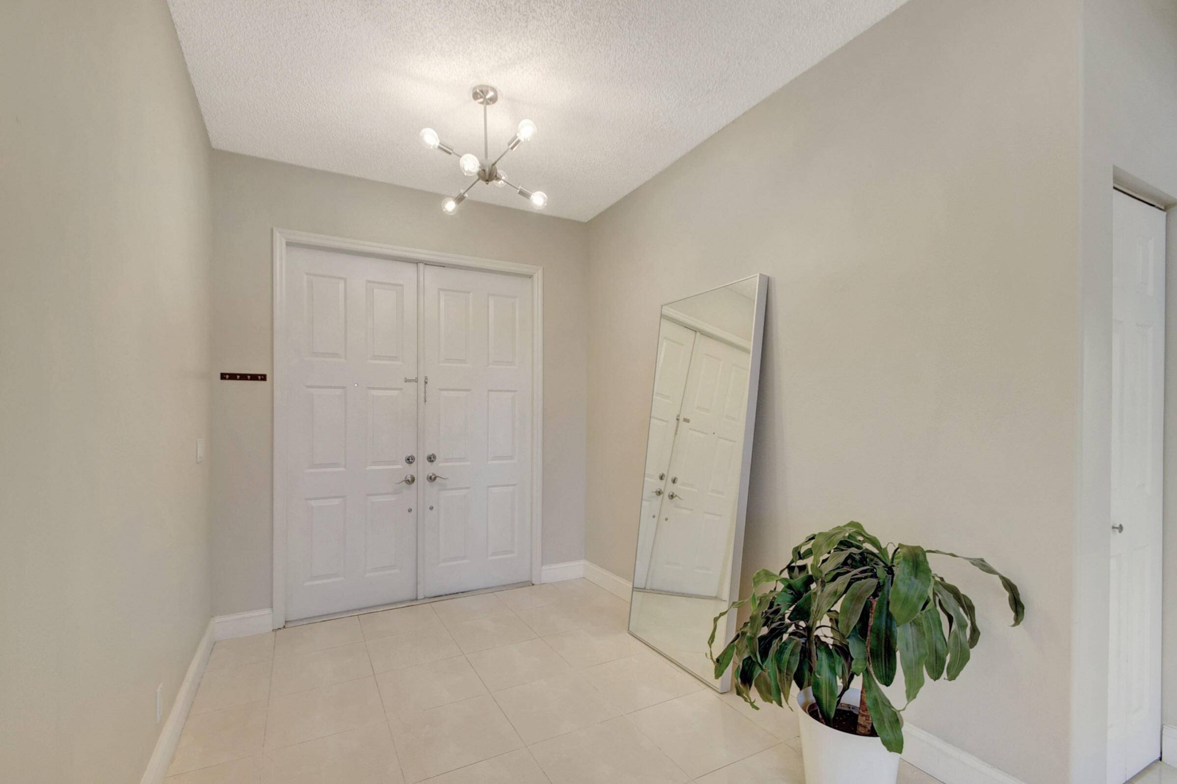 Lake Worth, FL 33463,5790 La Gorce Circle