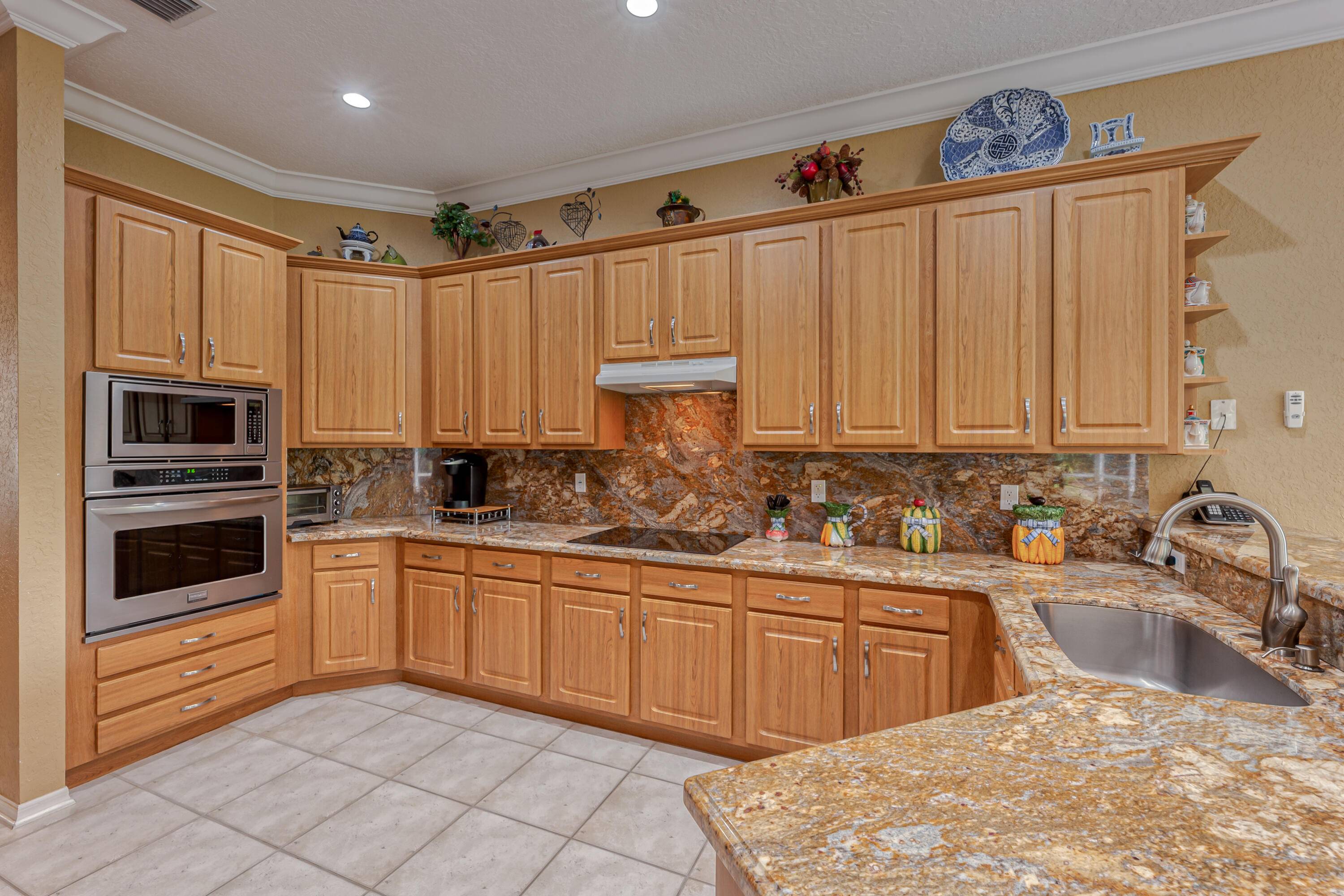 Boca Raton, FL 33428,21348 Gosier WAY