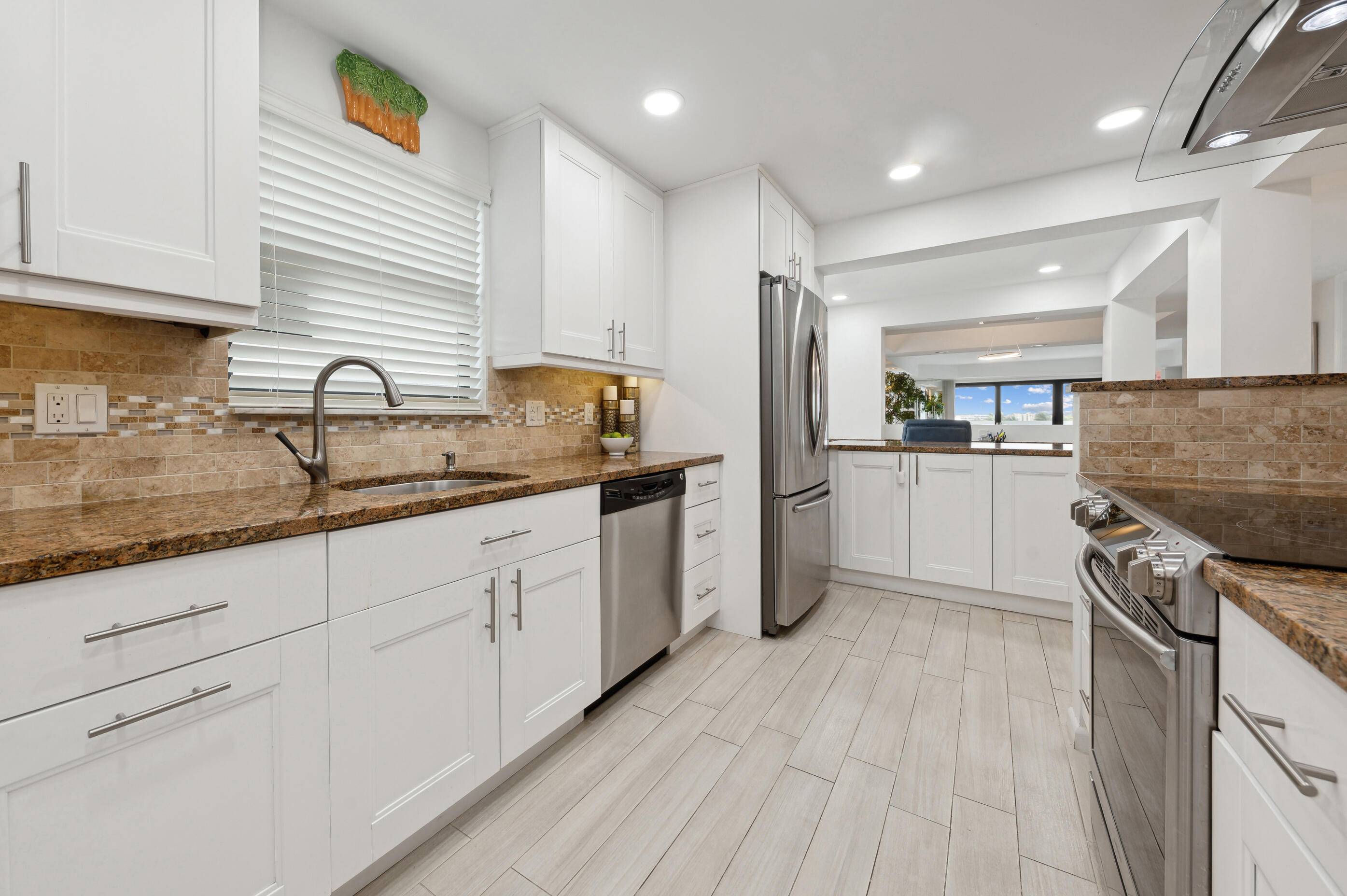 South Palm Beach, FL 33480,3501 S Ocean BLVD 401