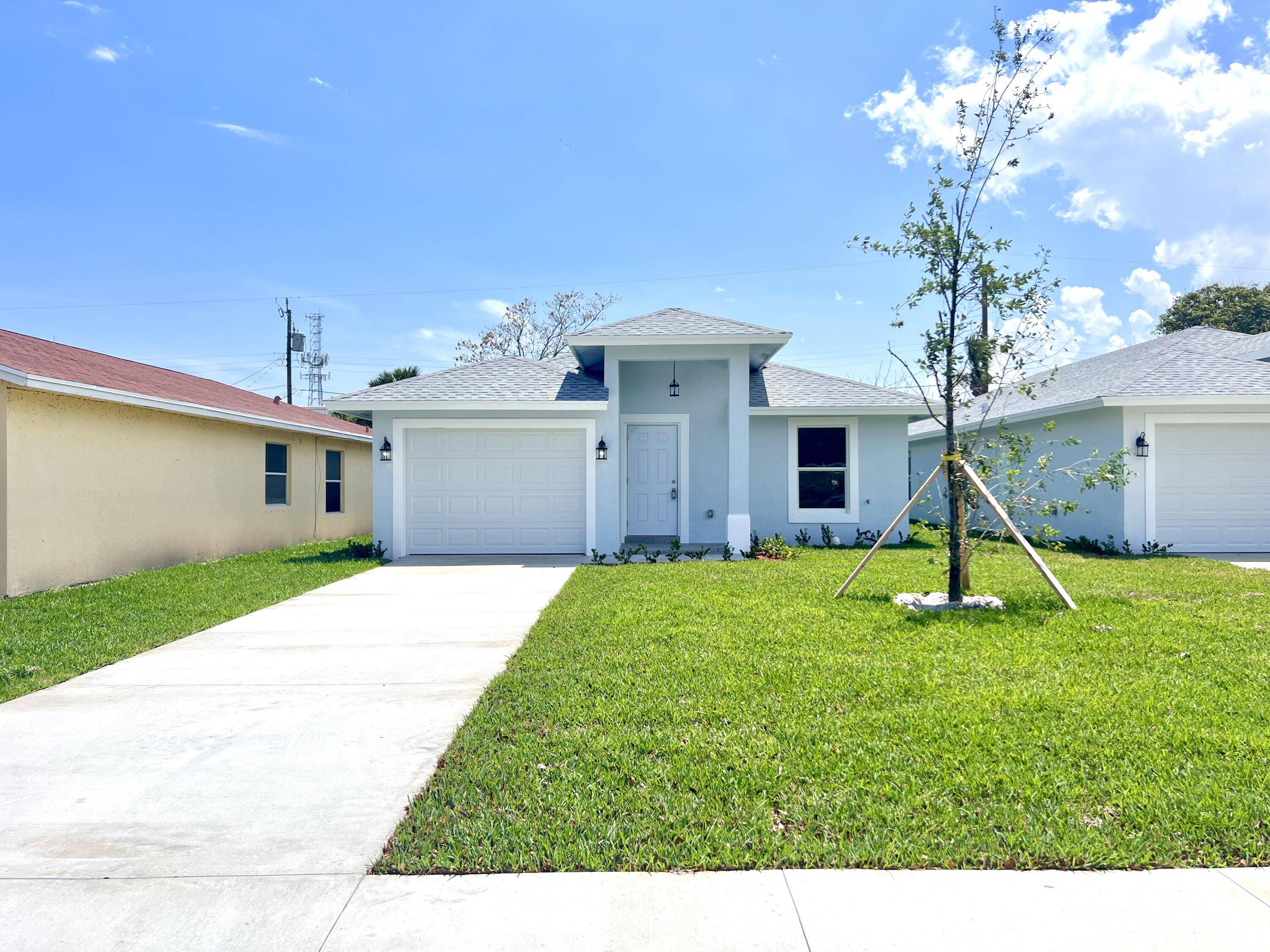 Lake Worth, FL 33460,725 Truman AVE