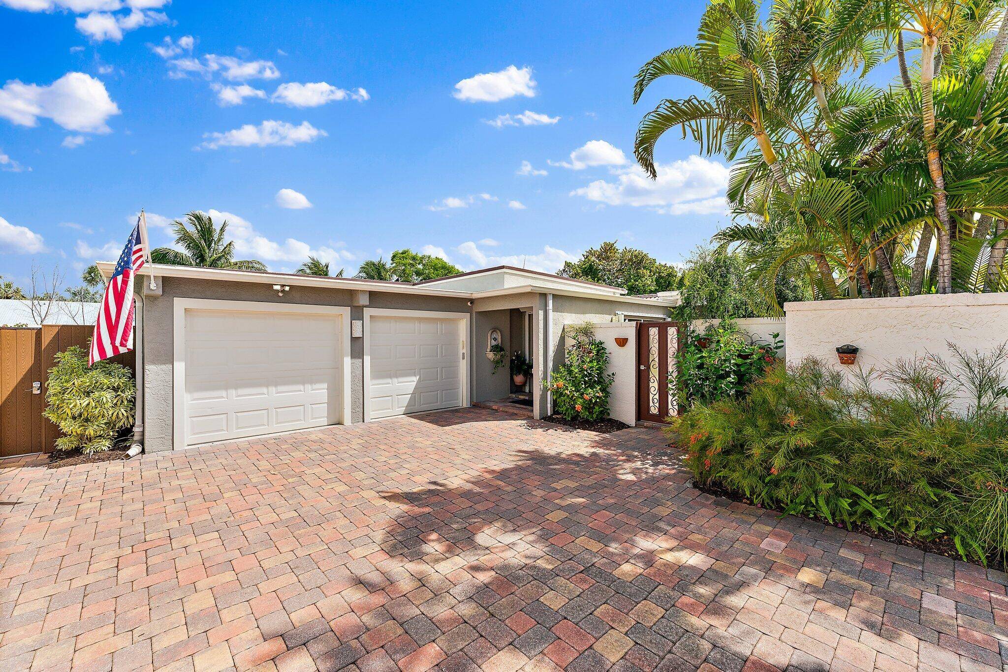 Jupiter, FL 33477,117 E Sandpiper CIR