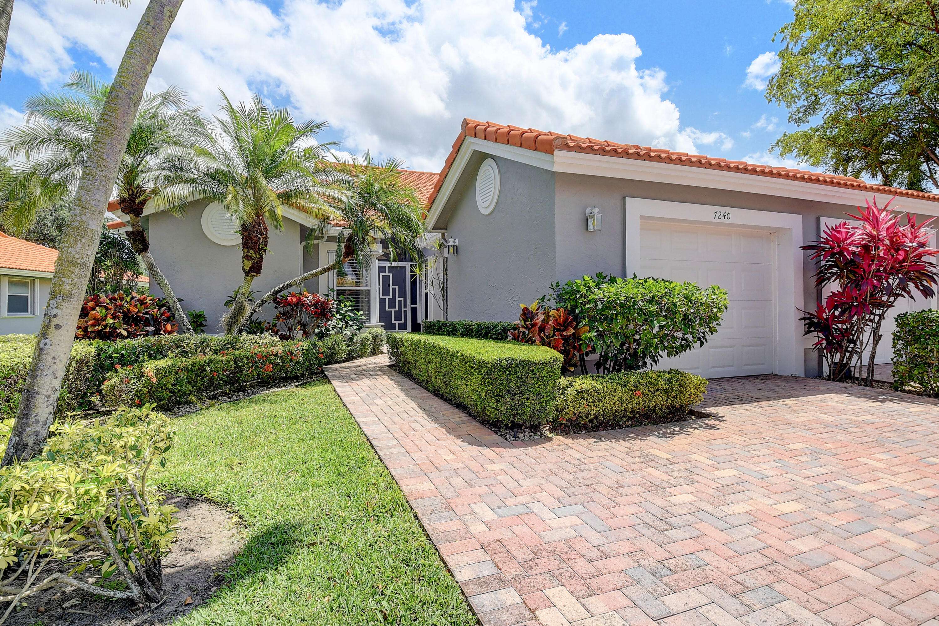 Boynton Beach, FL 33437,7240 Summer Tree DR