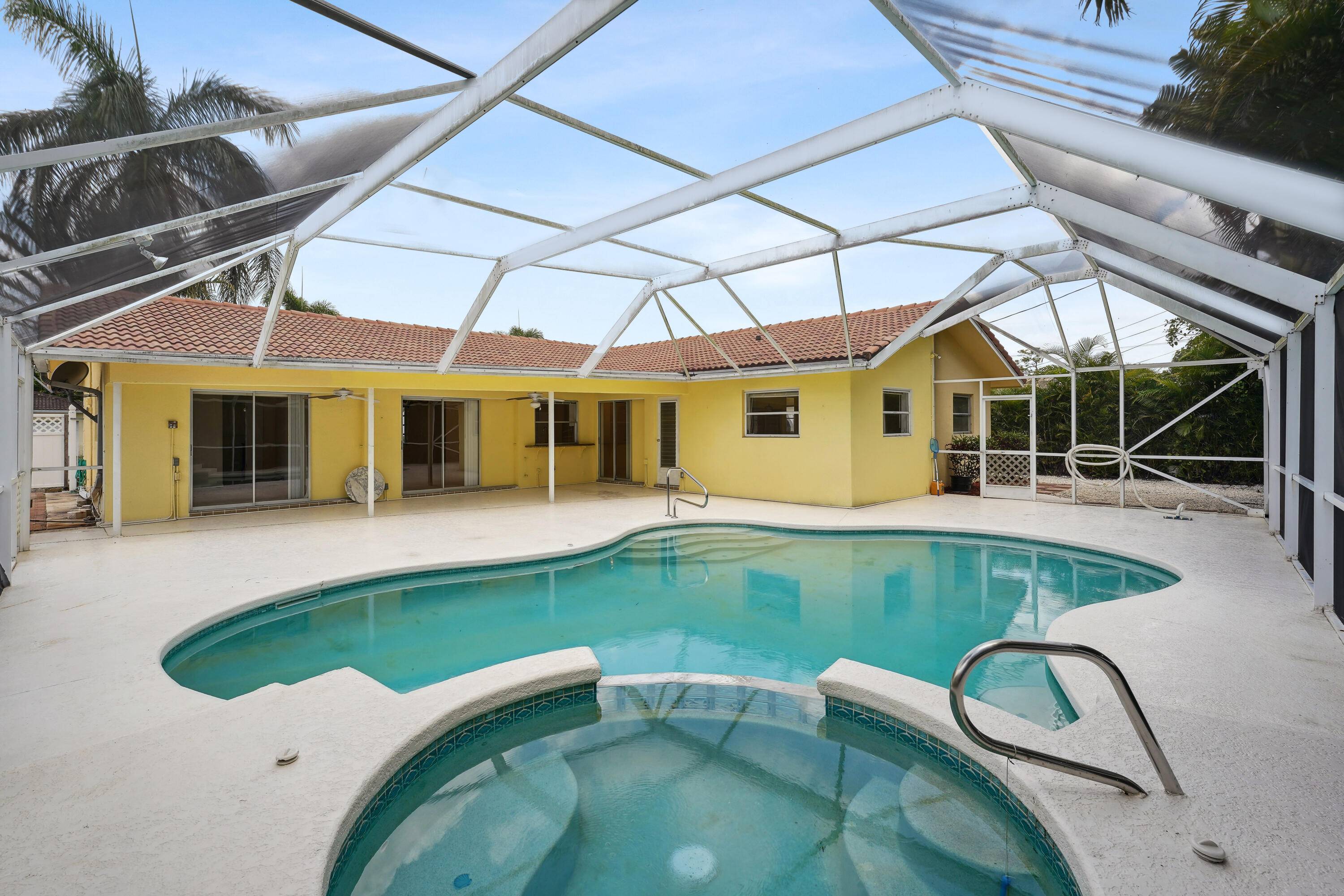 Boca Raton, FL 33431,125 Saint Cloud LN