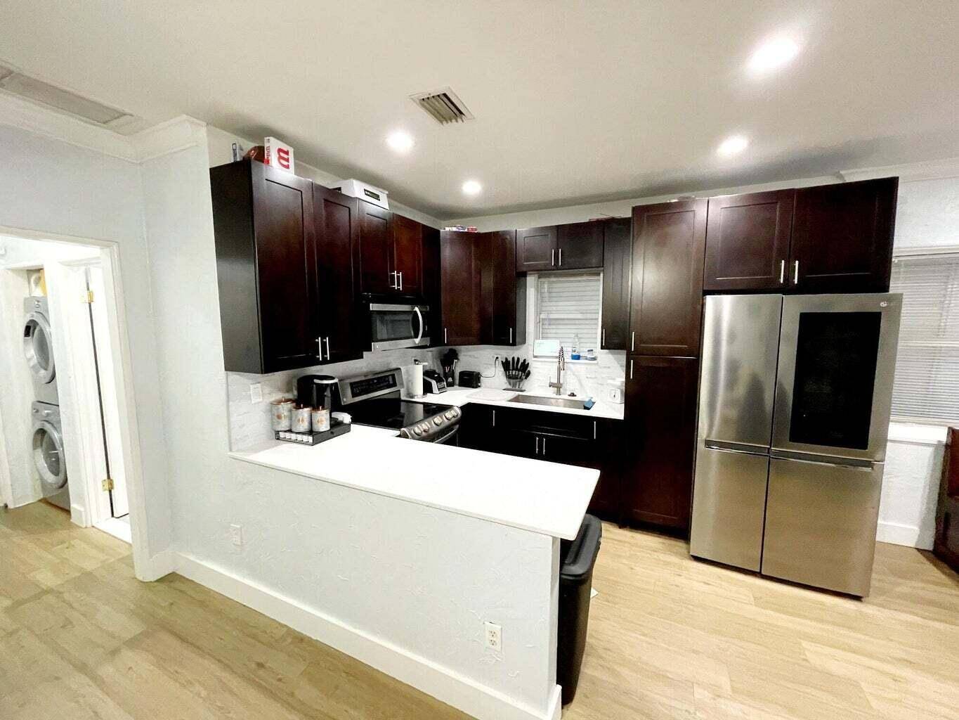 West Palm Beach, FL 33407,3125 S Terrace DR