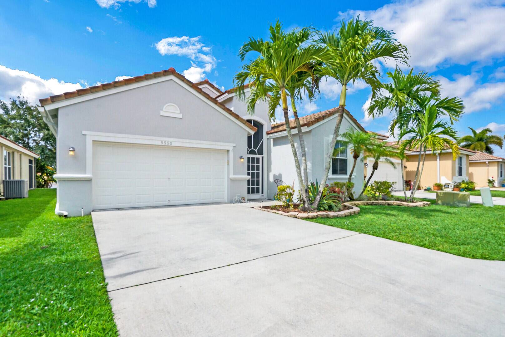 Boynton Beach, FL 33472,9550 Lago DR