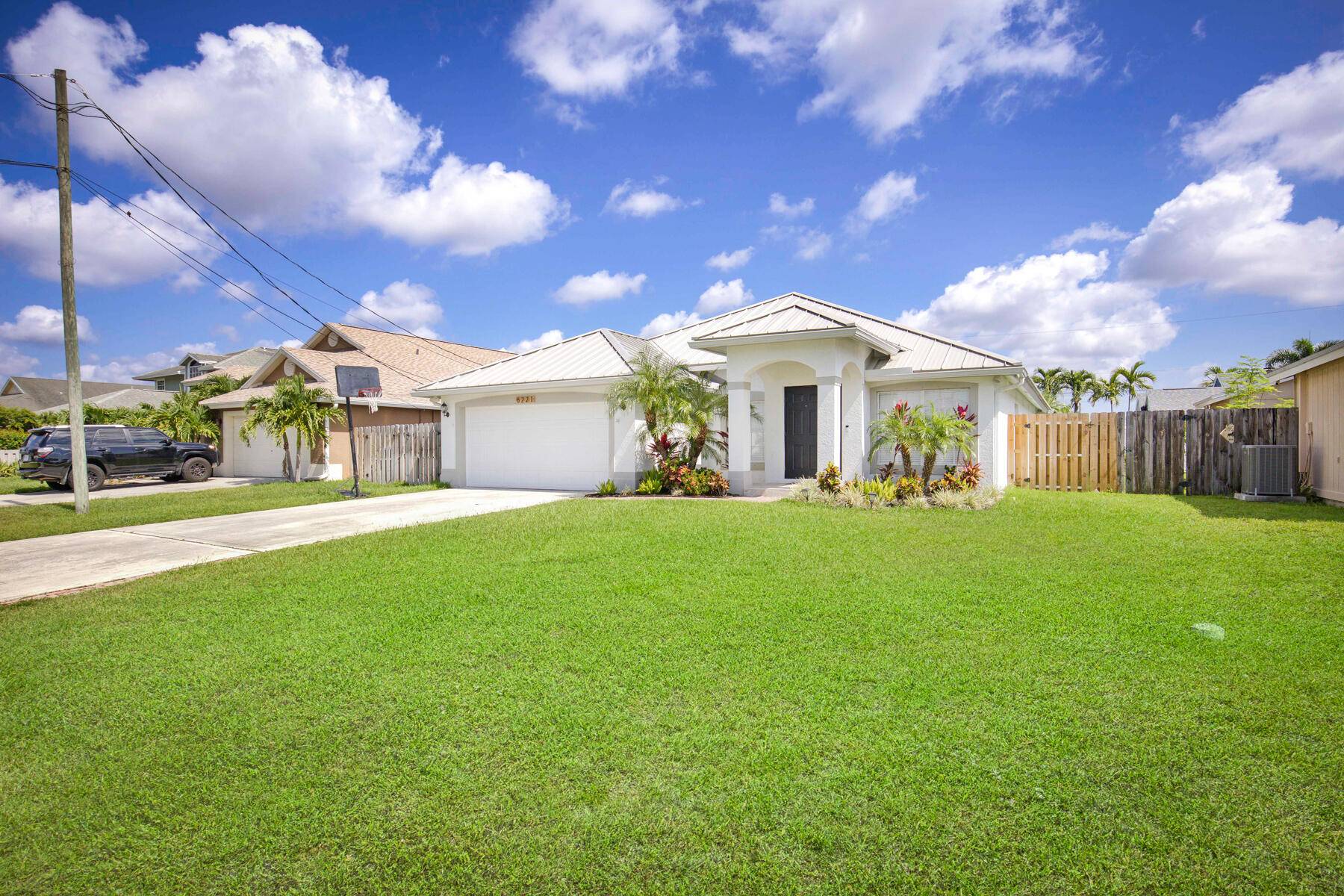 Jupiter, FL 33458,6221 Lucerne ST