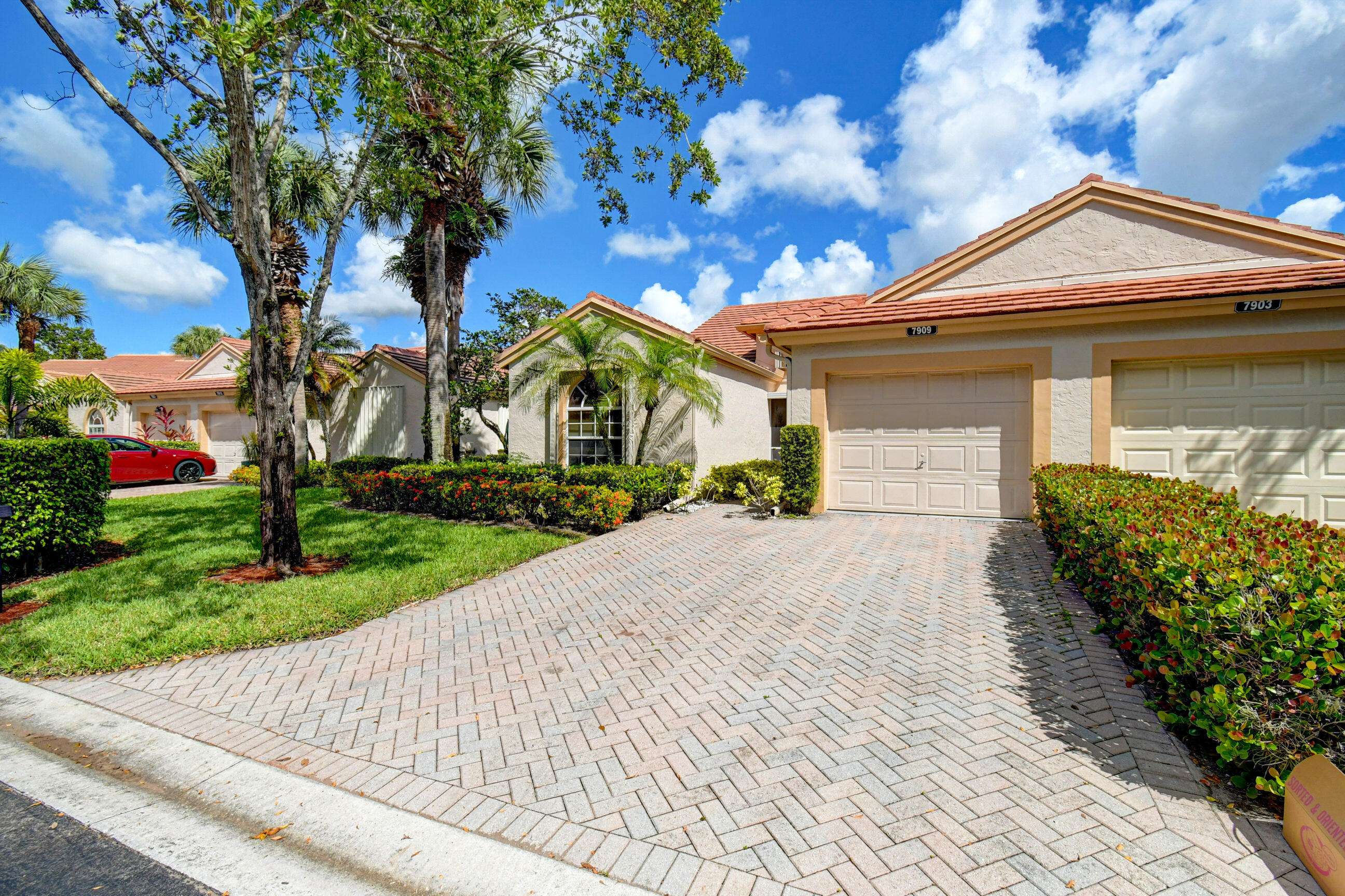 Delray Beach, FL 33446,7909 Coral Pointe Drive