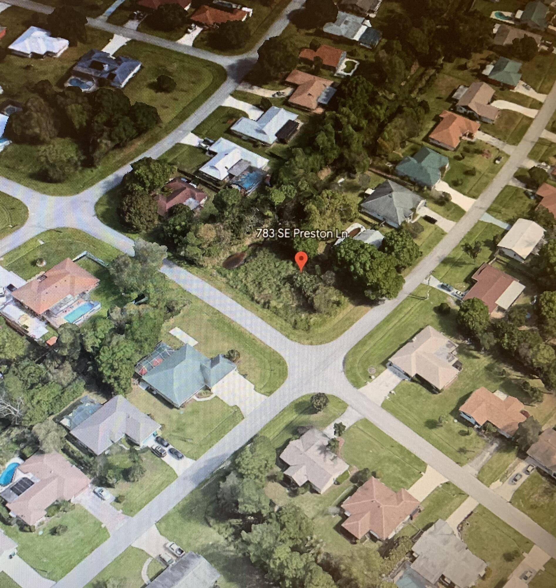 Port Saint Lucie, FL 34953,783 SE Preston LN