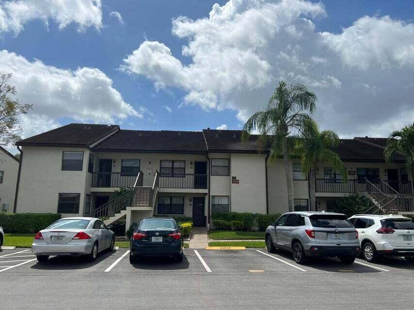 Lake Worth, FL 33467,7674 Tahiti LN 201