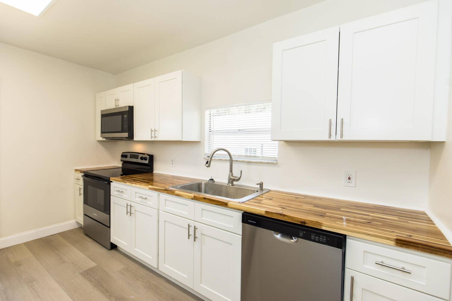 West Palm Beach, FL 33406,871 E Dolphin Ridge RD