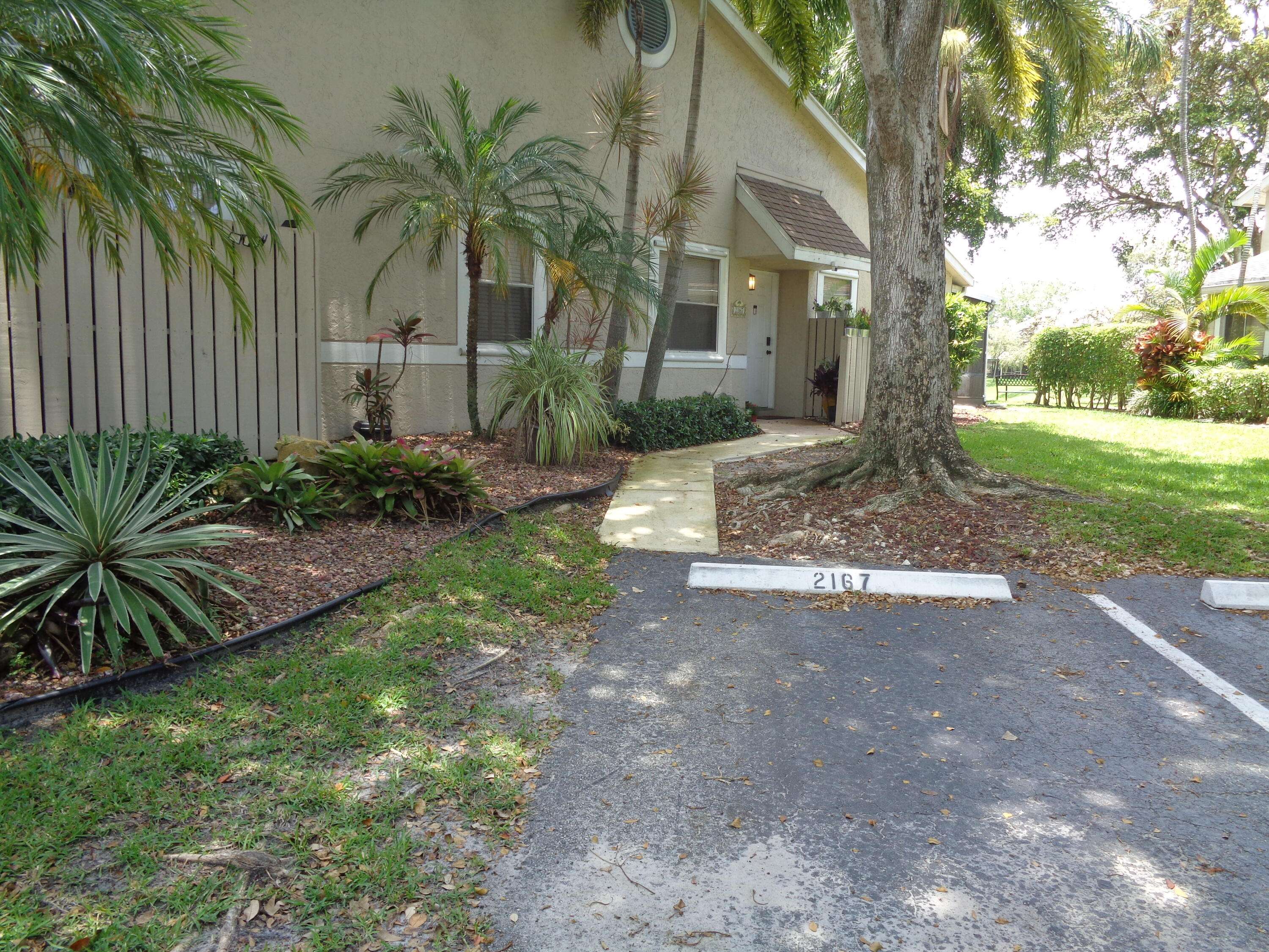 Deerfield Beach, FL 33442,2167 W Discovery CIR 2167