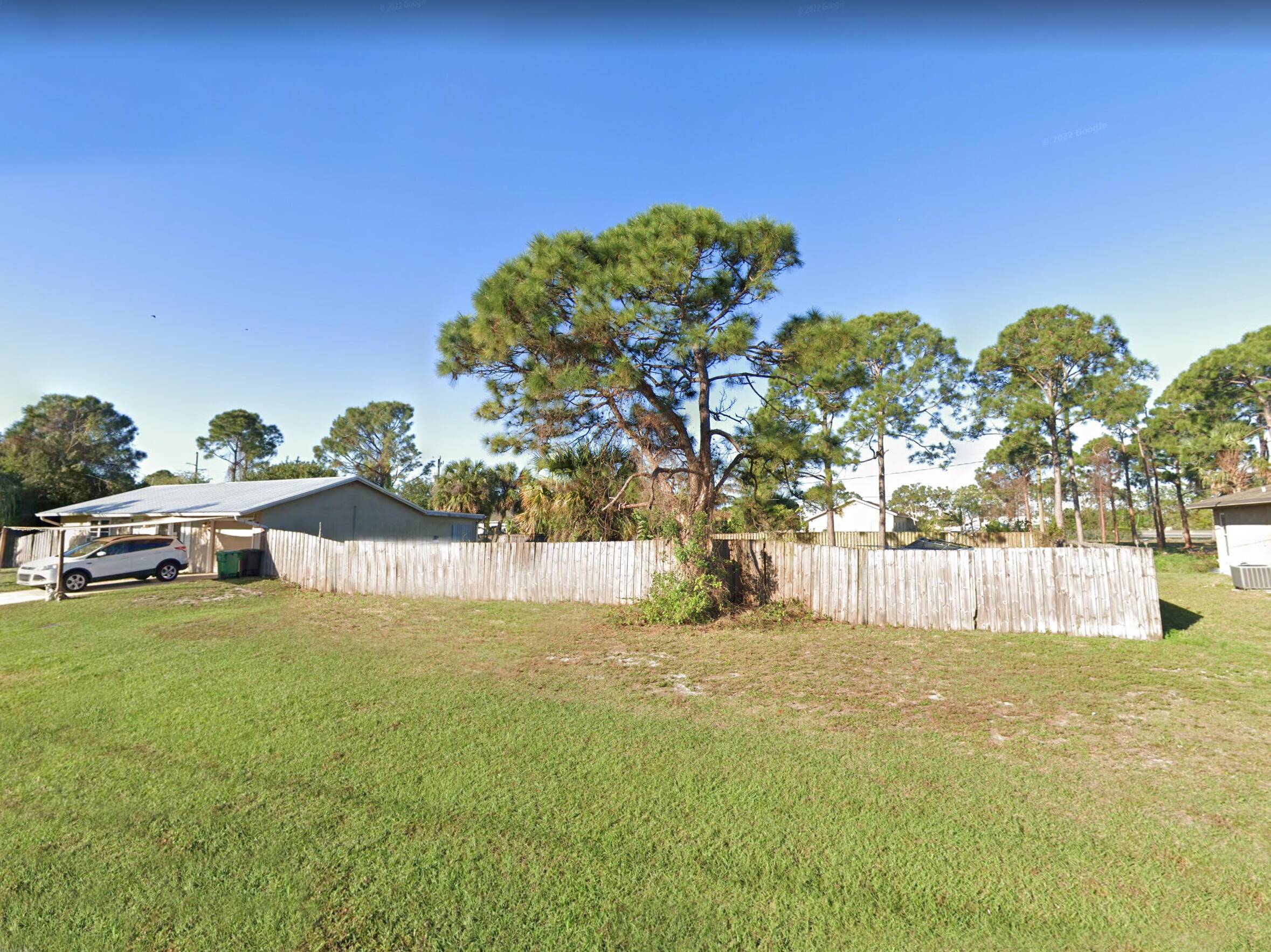 Port Saint Lucie, FL 34983,262 NW Biltmore ST