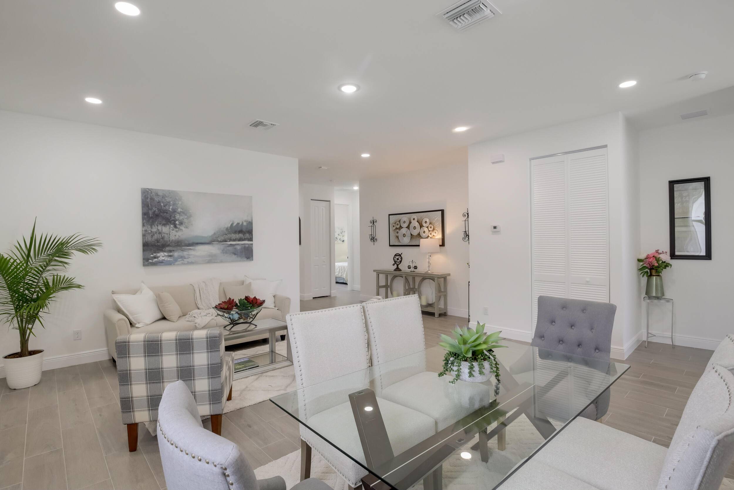 West Palm Beach, FL 33415,200 Marie DR