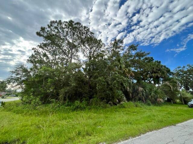 Port Saint Lucie, FL 34953,2313 SW Pamona ST