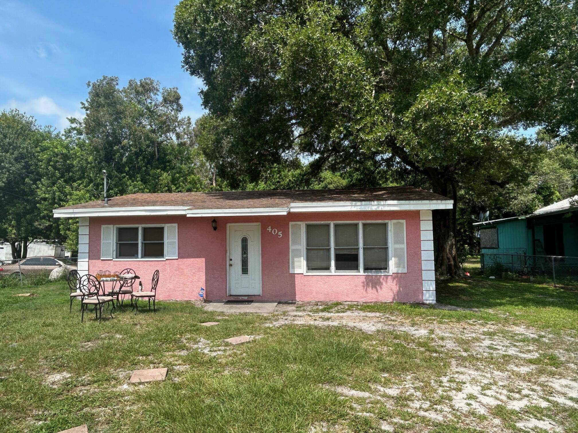 Fort Pierce, FL 34950,405 S 22nd ST