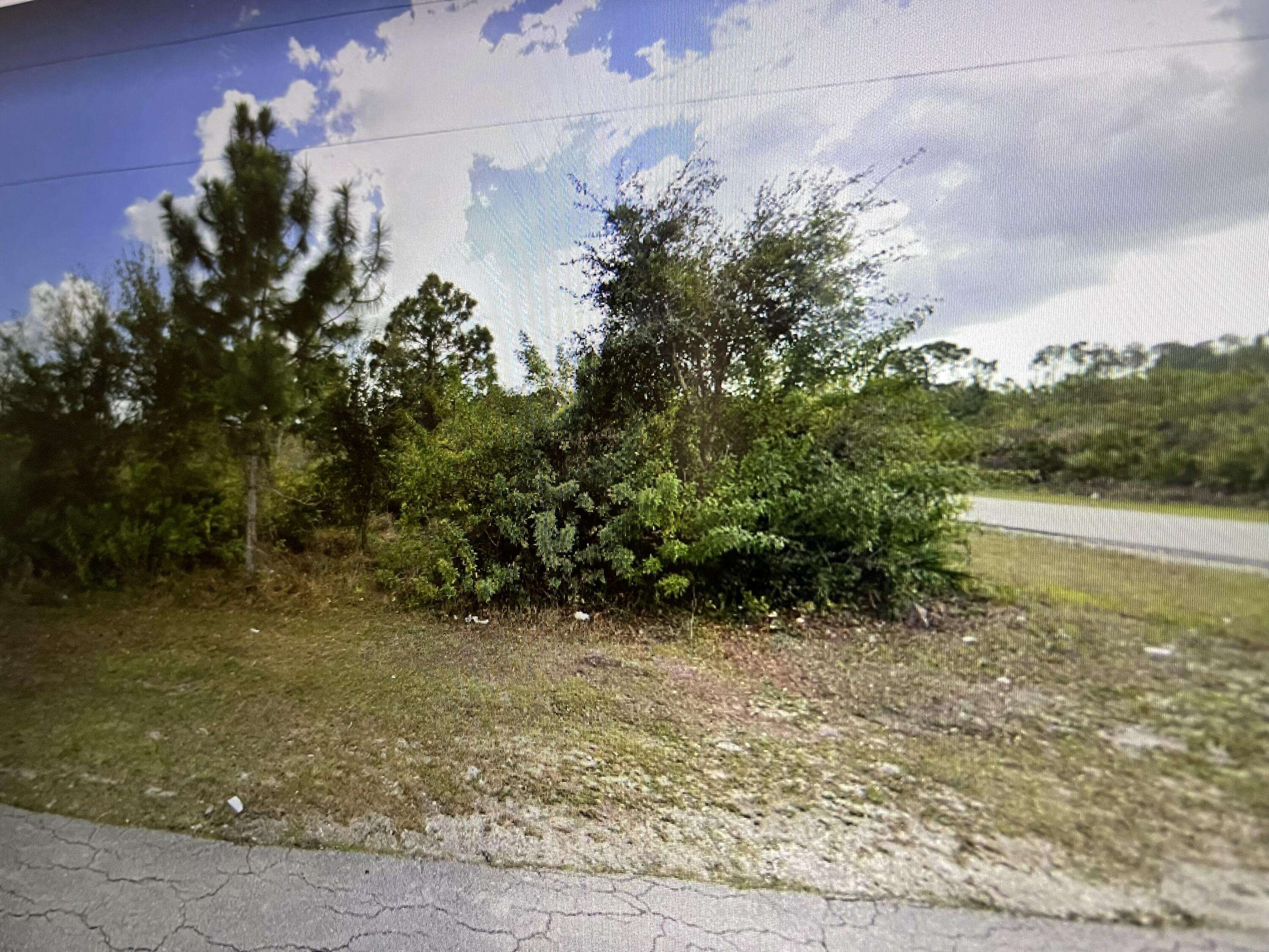 Lehigh Acres, FL 33976,2619 SW 11th ST