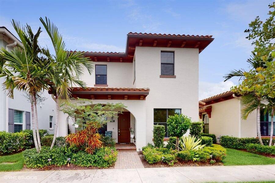 Palm Beach Gardens, FL 33418,8011 Hobbes WAY