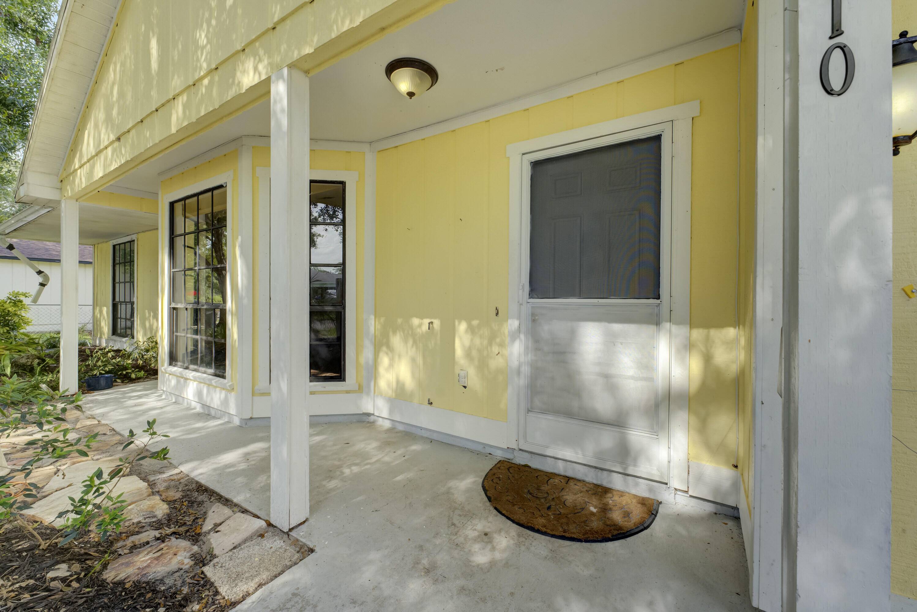 Vero Beach, FL 32962,1310 SW 16th CT