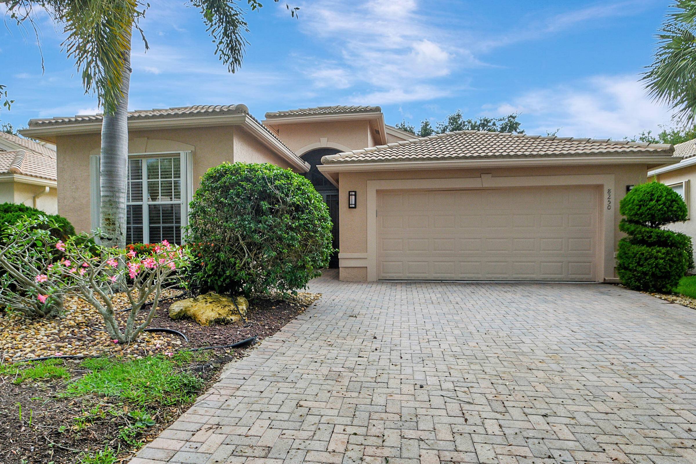 Lake Worth, FL 33467,8250 Sandpiper Glen DR