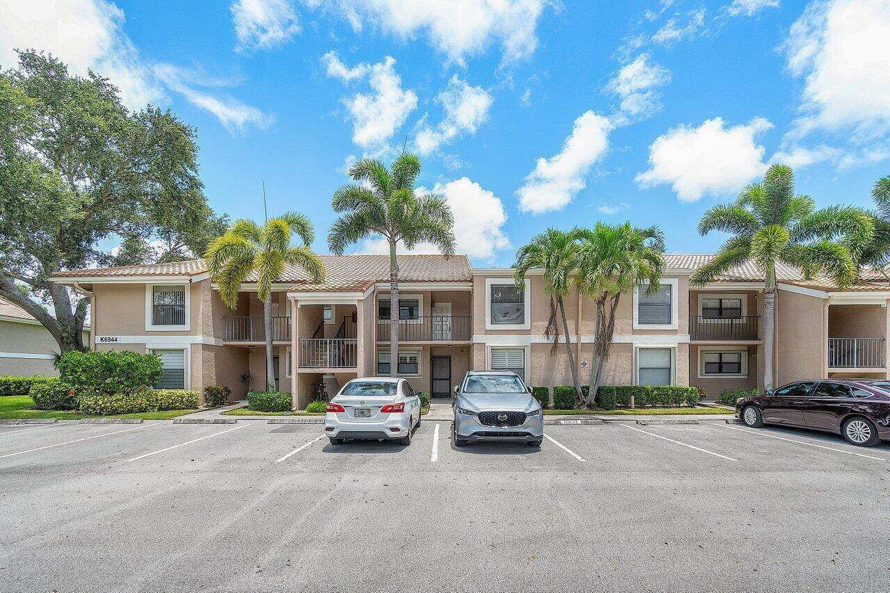 West Palm Beach, FL 33418,6944 Briarlake CIR 202