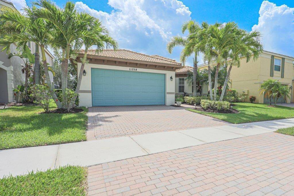 Port Saint Lucie, FL 34987,11258 SW Kingslake CIR