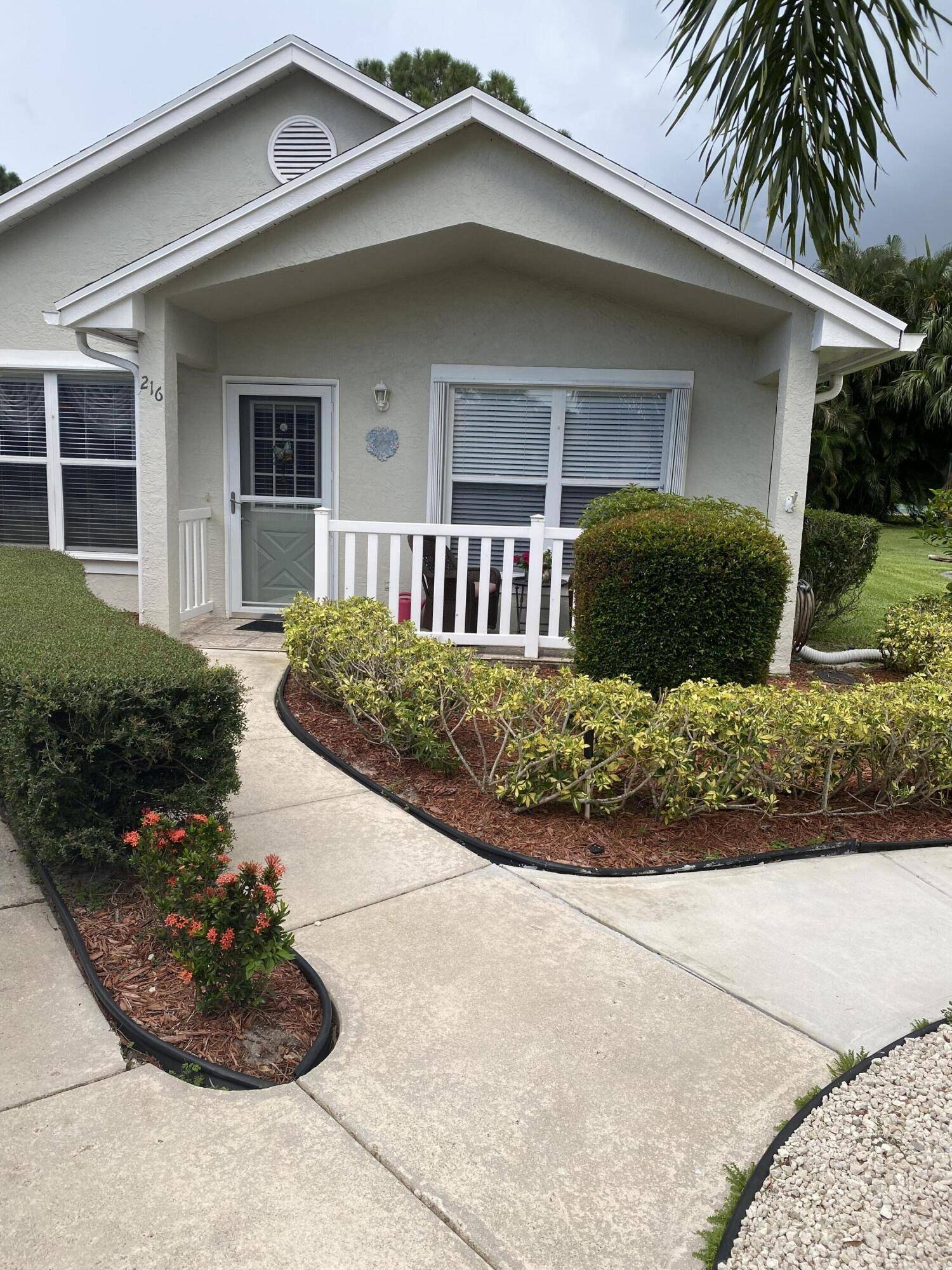 Port Saint Lucie, FL 34986,216 NW Zanzibar PL