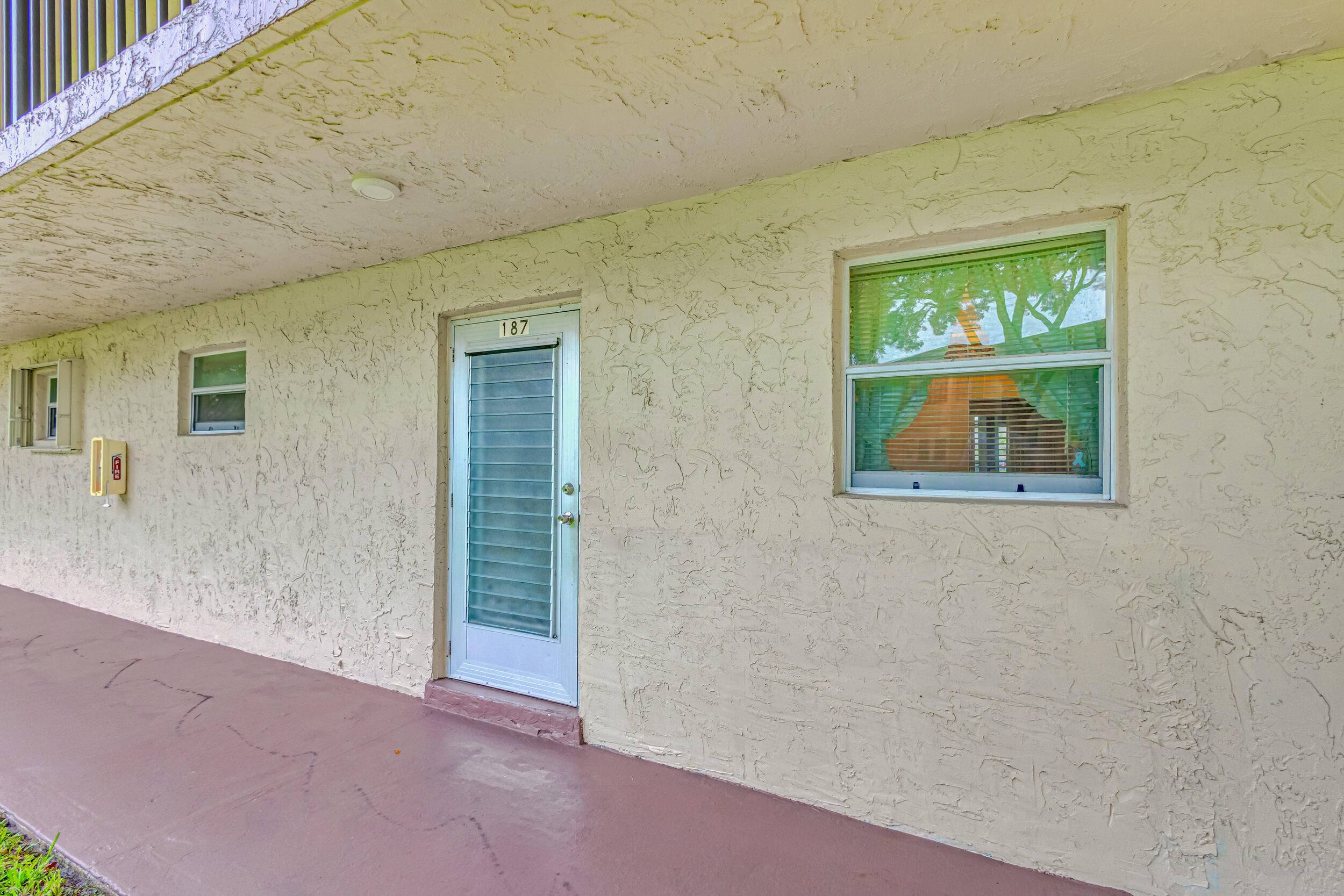 Palm Springs, FL 33461,702 Lori DR 187