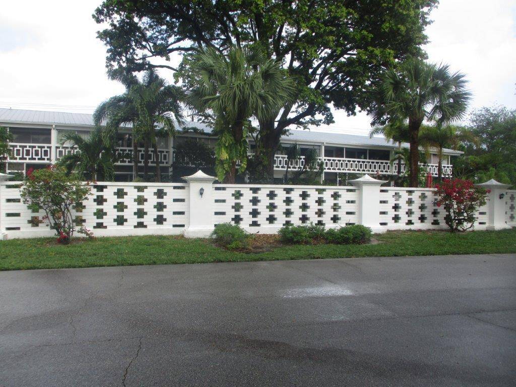 Tequesta, FL 33469,91 Willow RD 203