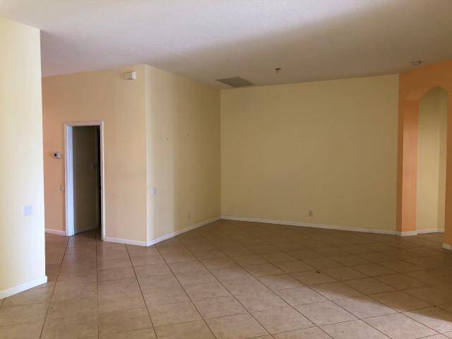 Port Saint Lucie, FL 34986,318 Springview LOOP