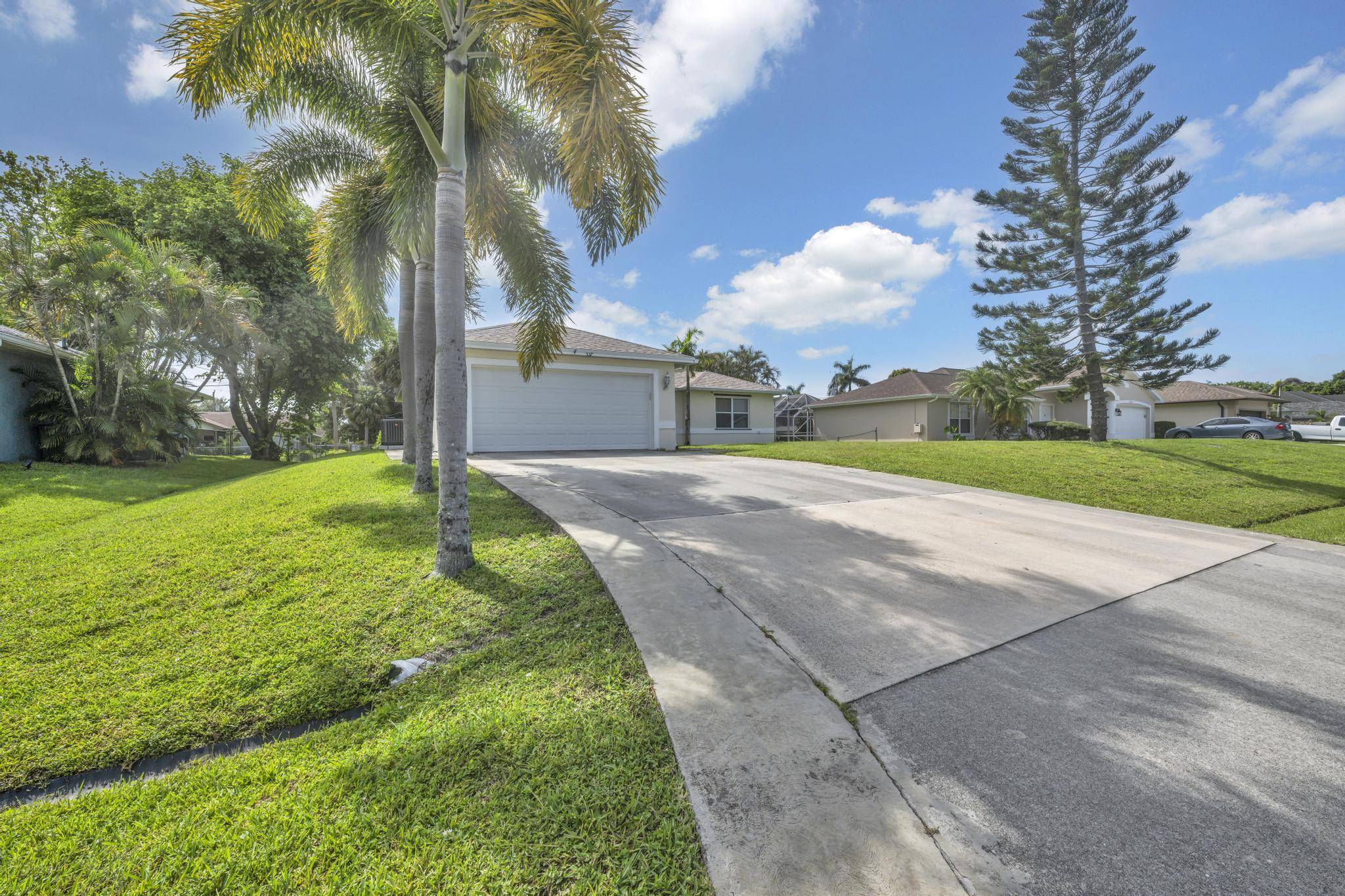 Port Saint Lucie, FL 34953,2537 SW Deckard ST