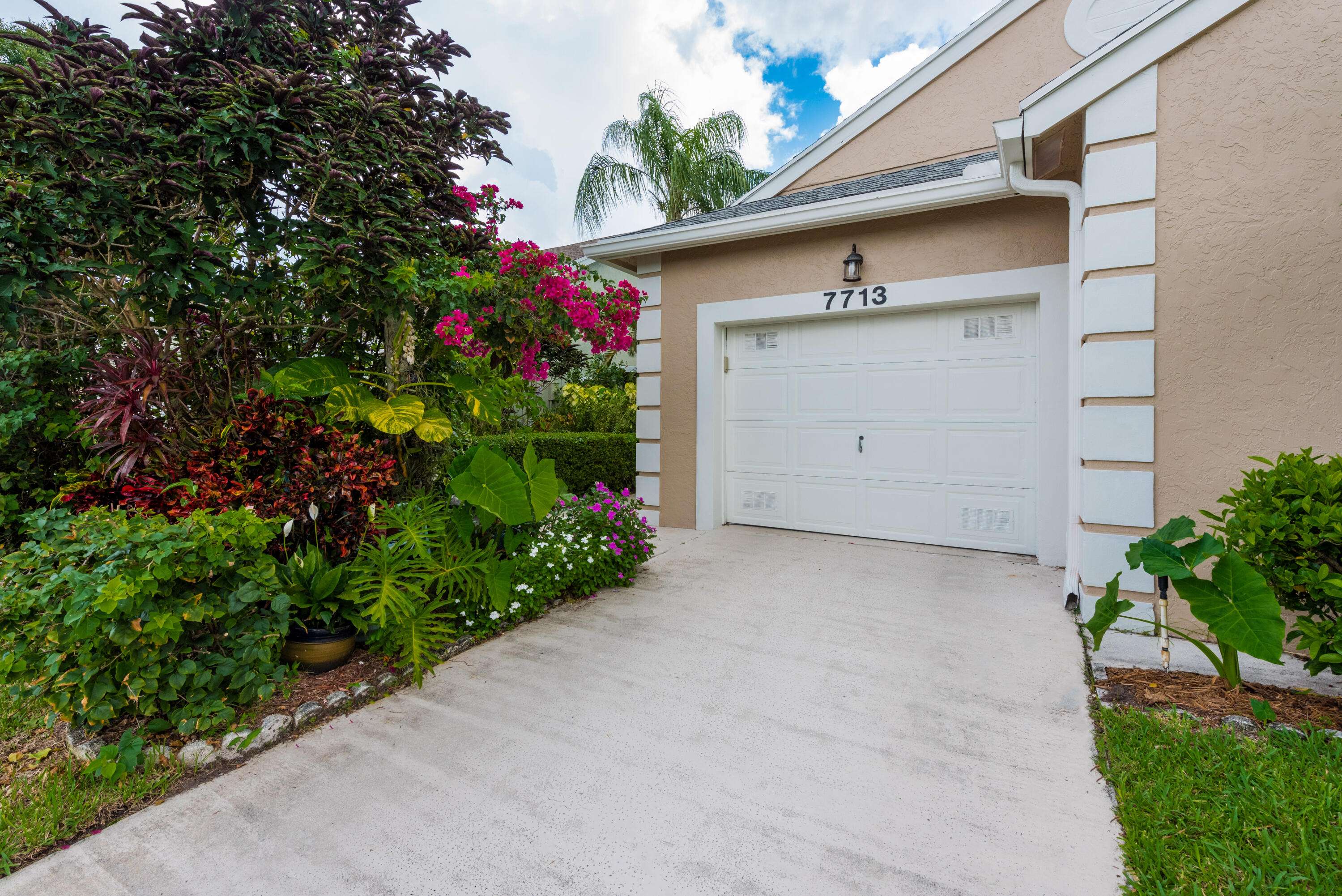 Delray Beach, FL 33446,7713 Mansfield Hollow RD