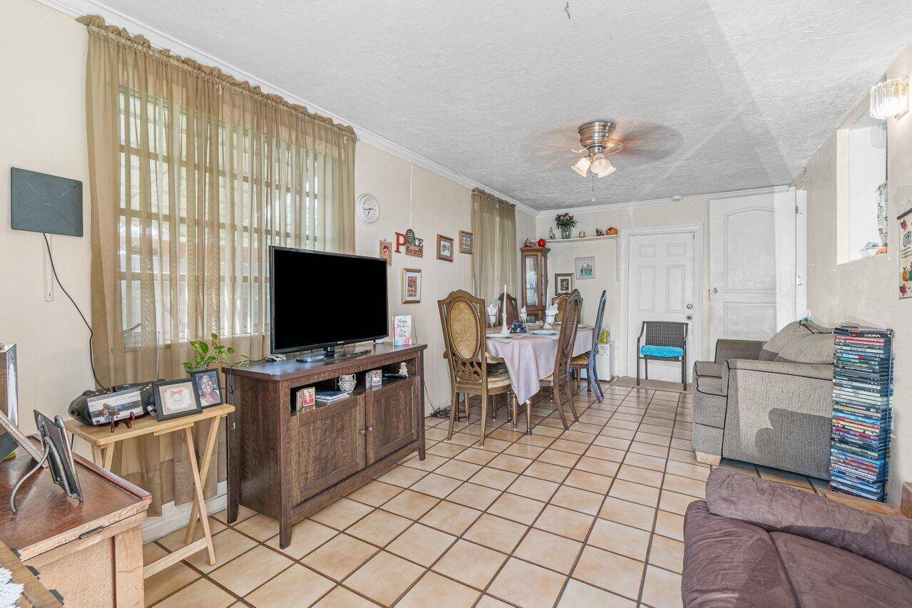 Lauderhill, FL 33311,3411 NW 5th CT