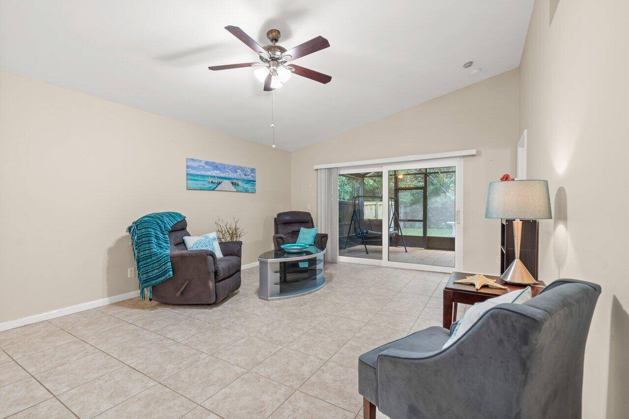 Boynton Beach, FL 33436,8051 Stirrup Cay CT