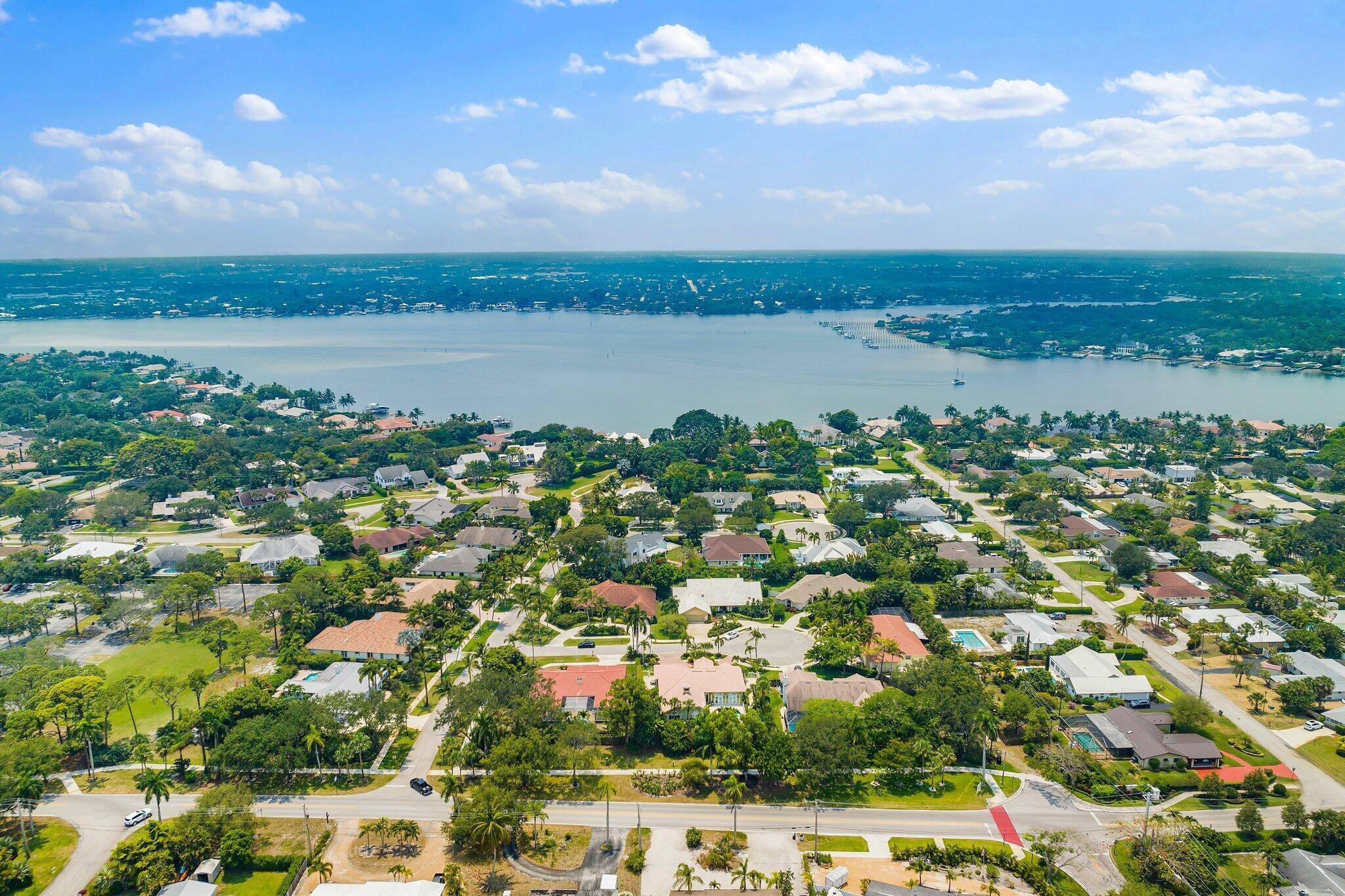 Tequesta, FL 33469,8 Bayview TER