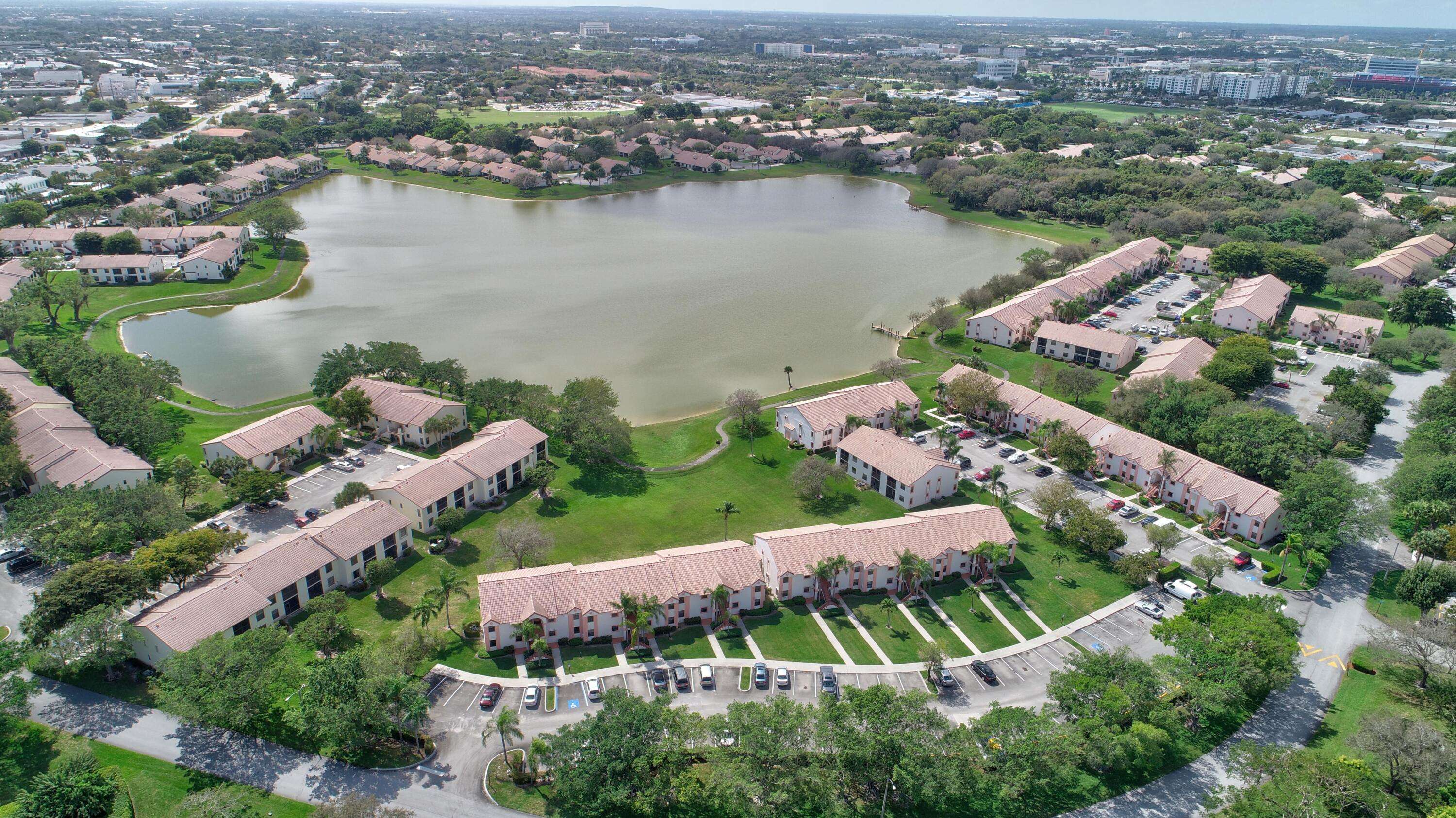 Boca Raton, FL 33431,2600 Greenwood TER G111